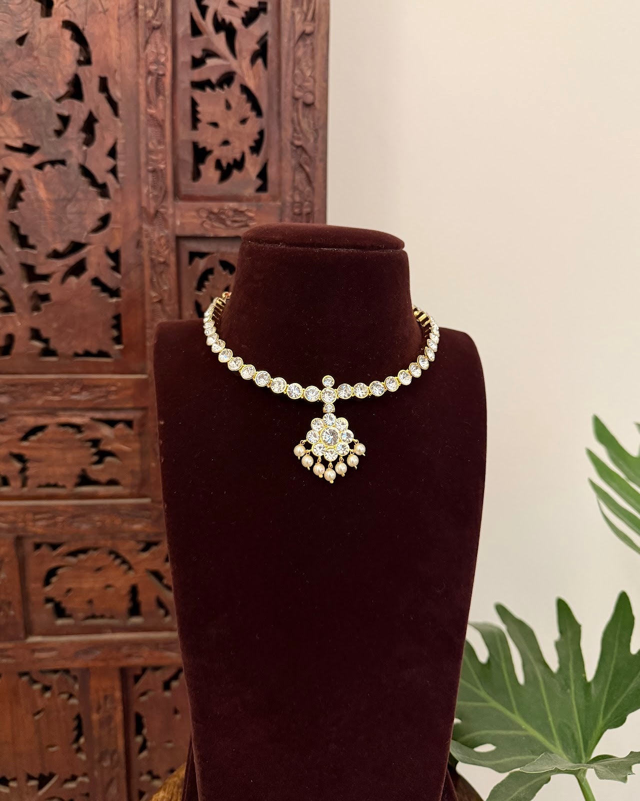 Vintage Impon Necklace White NC692