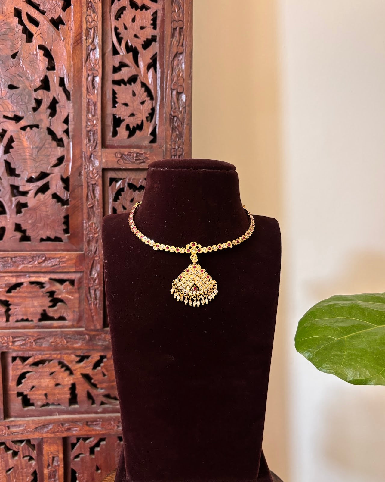 Floral Motif Impon Pendant Attigai Peacock Necklace – Ruby and White | Handmade Gold Tone | NC797
