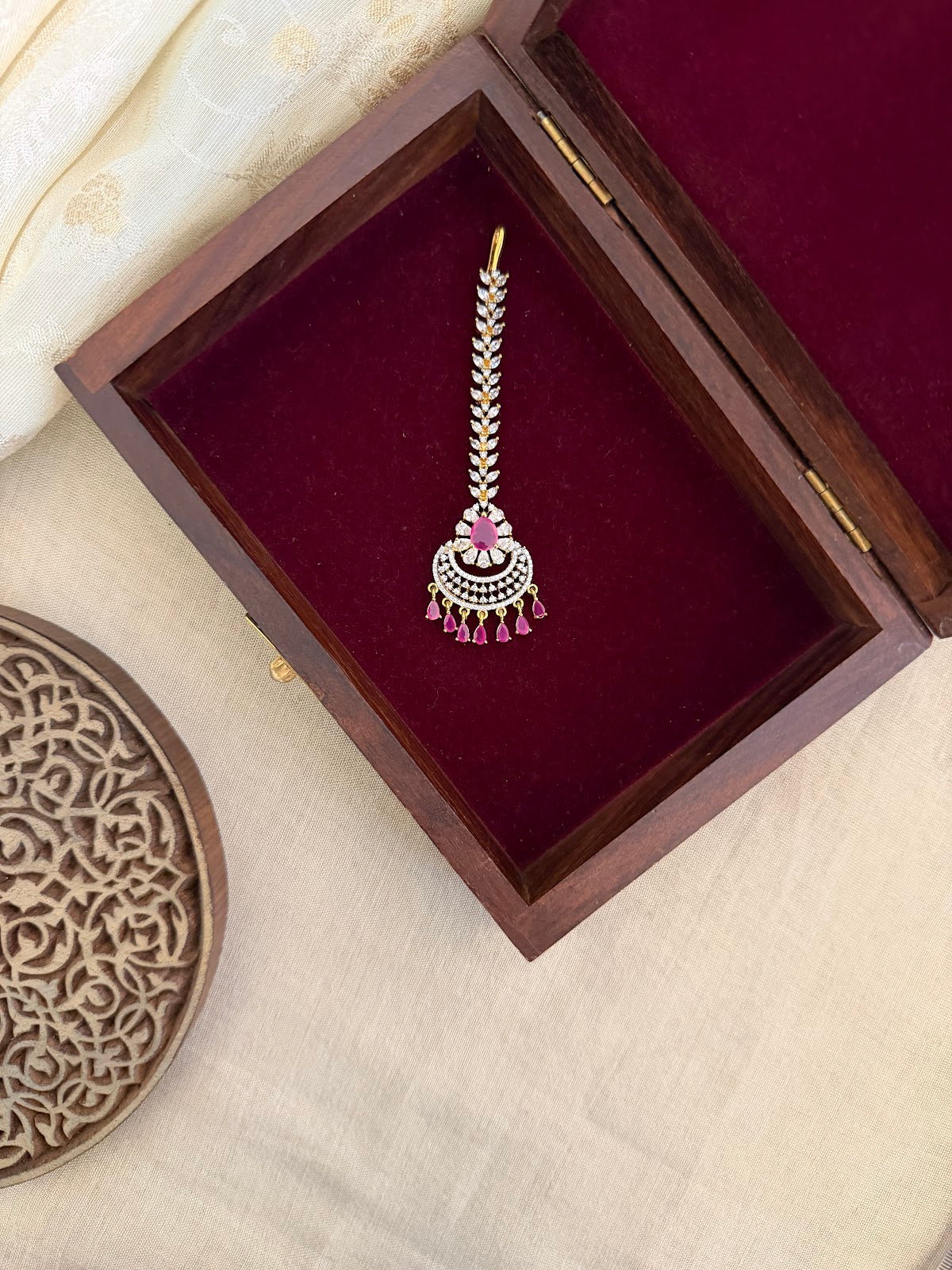 Ruby & White Floral AD Maang Tikka | MT332