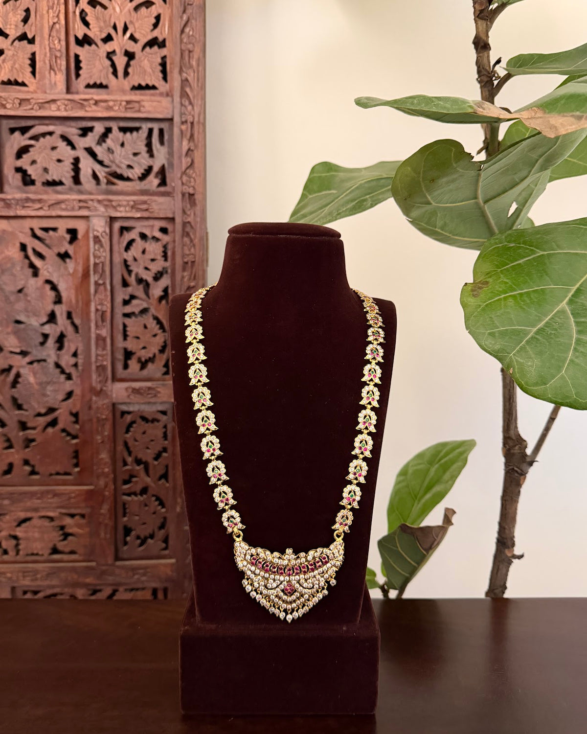 Floral Motif Impon Pendant Attigai Necklace | Ruby & White | Handmade Gold Tone | NC860