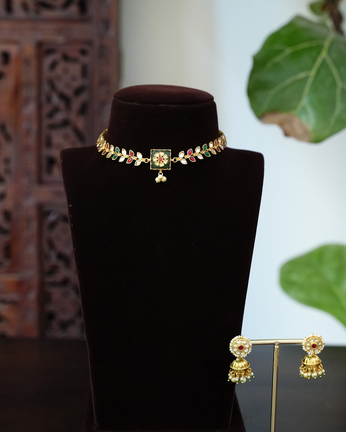 Kundan Floral Statement Choker with Earrings | Handmade Gold Plated | NC903
