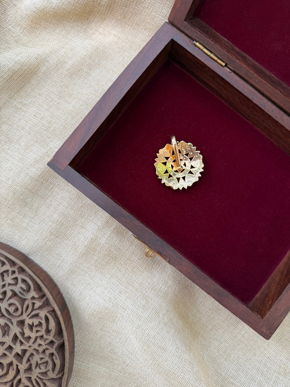 Elegant White Impon Hair Pendant | Handmade Gold Plated | HA406