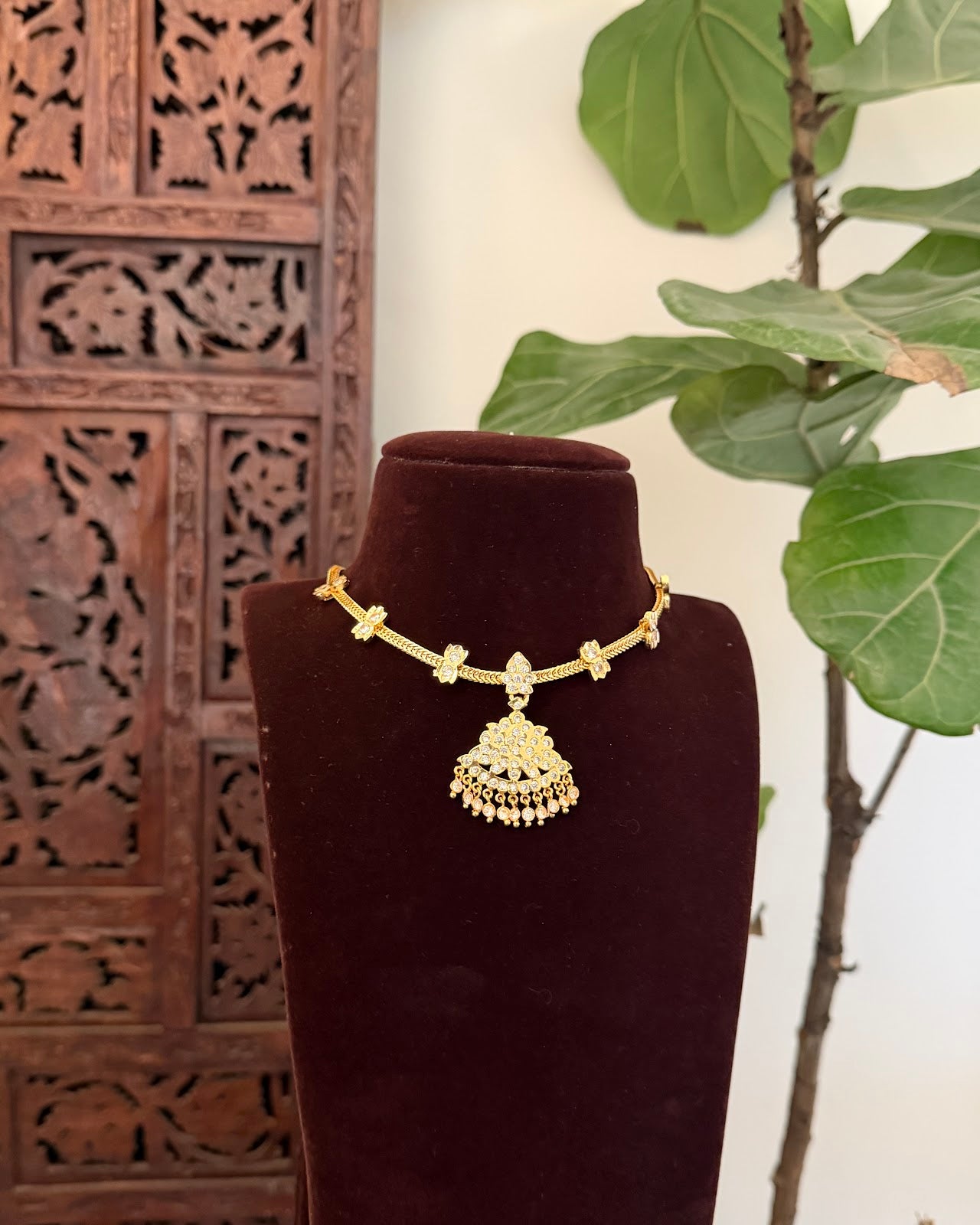 Vintage Attigai Necklace | Handmade Gold Tone | NC810