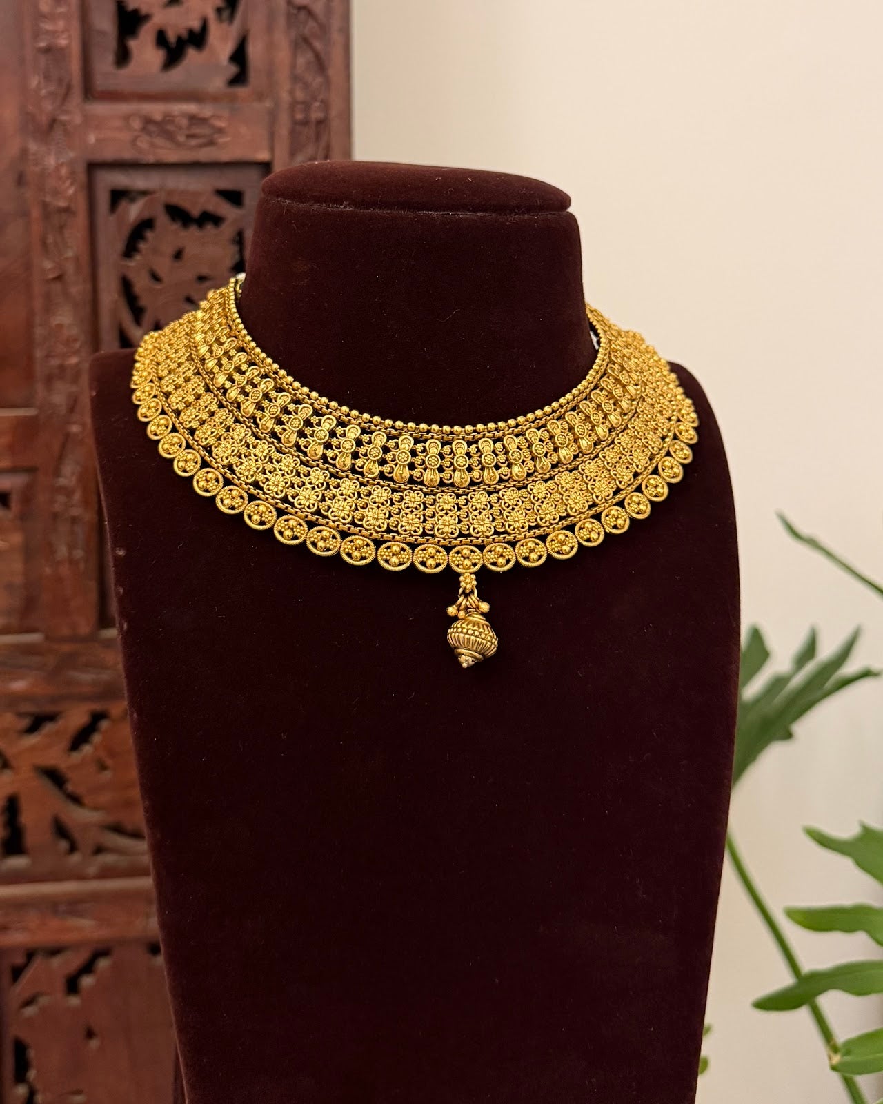 Classic Antique Gold Matte Bridal Necklace Set NC710