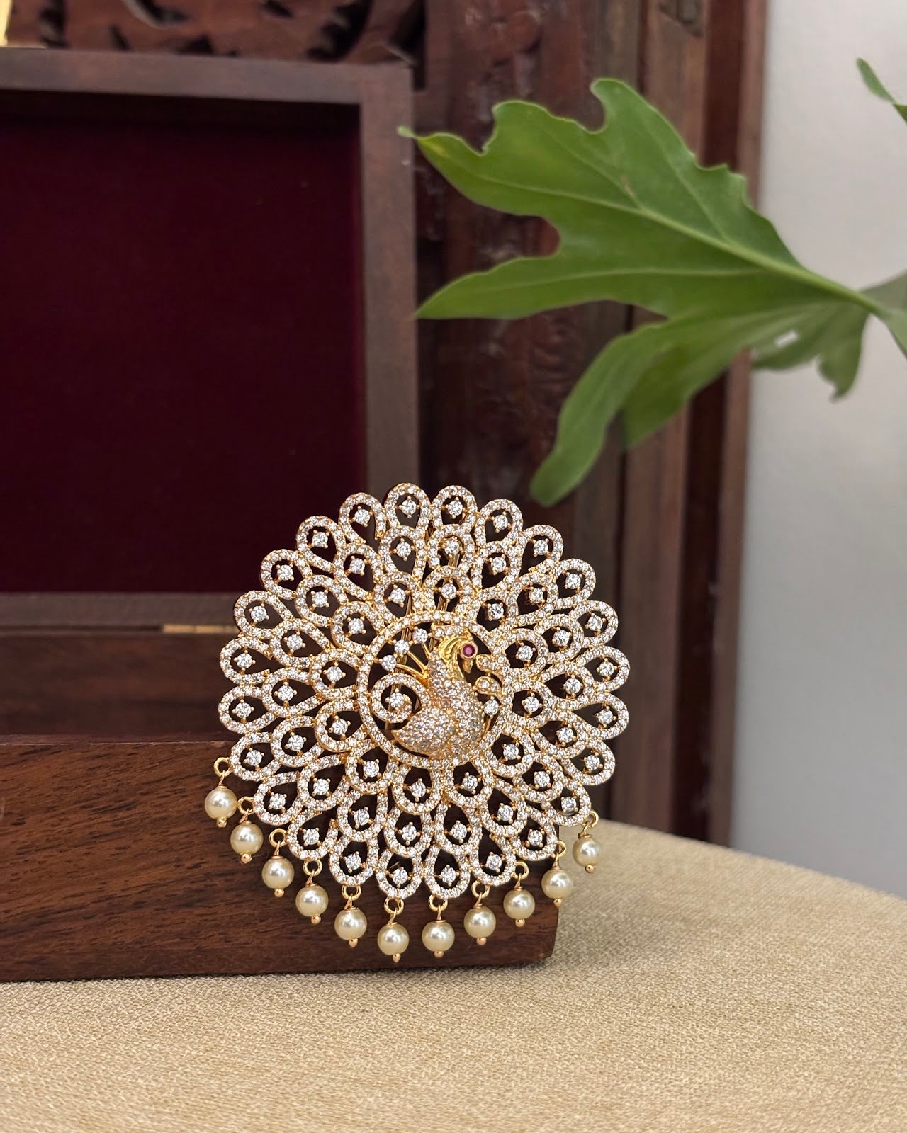 AD Peacock Pendant HA354