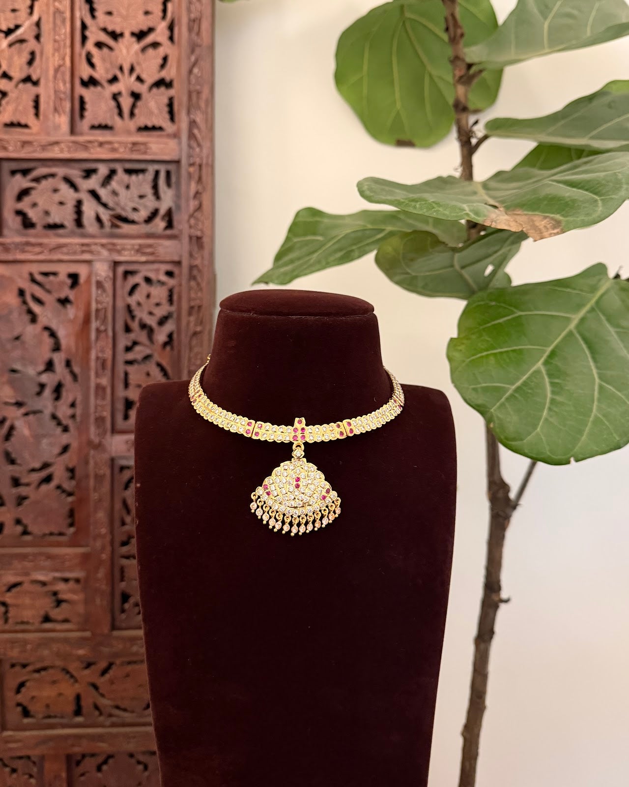 Vintage Attigai Necklace | Ruby & White | Handmade Gold Tone | NC836
