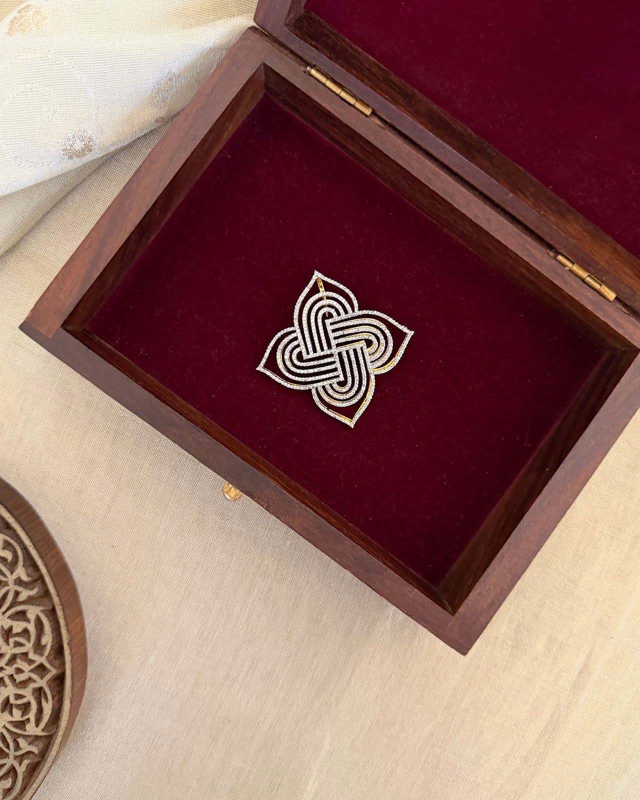 Kolam & Muggu Pendant Set HA359