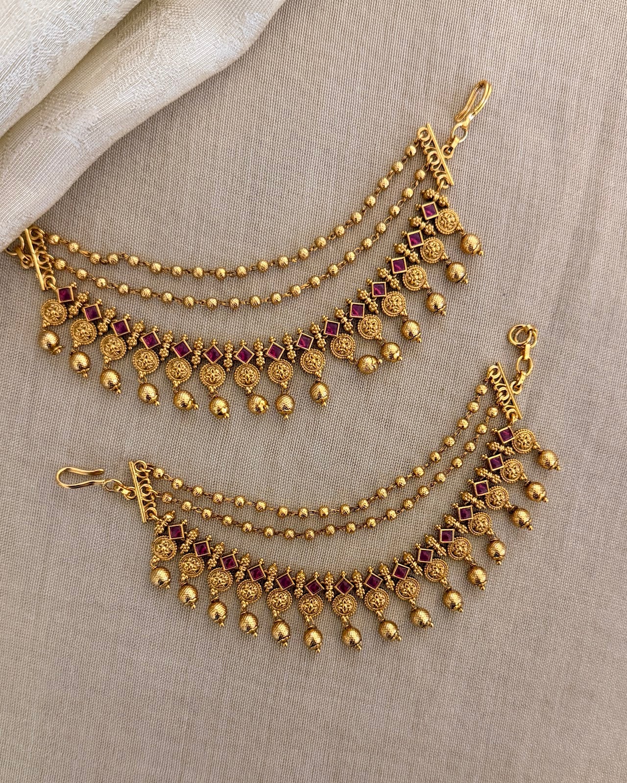 Royal Drift Three Layer Ear Chain EC208