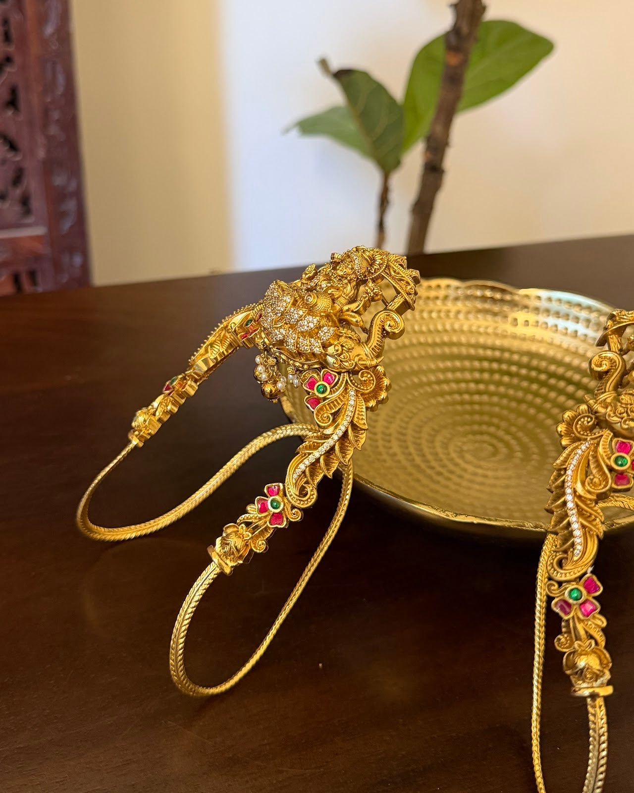 Lakshmi Antique Jadau Vanki Armlets – Adjustable Fit | AR014