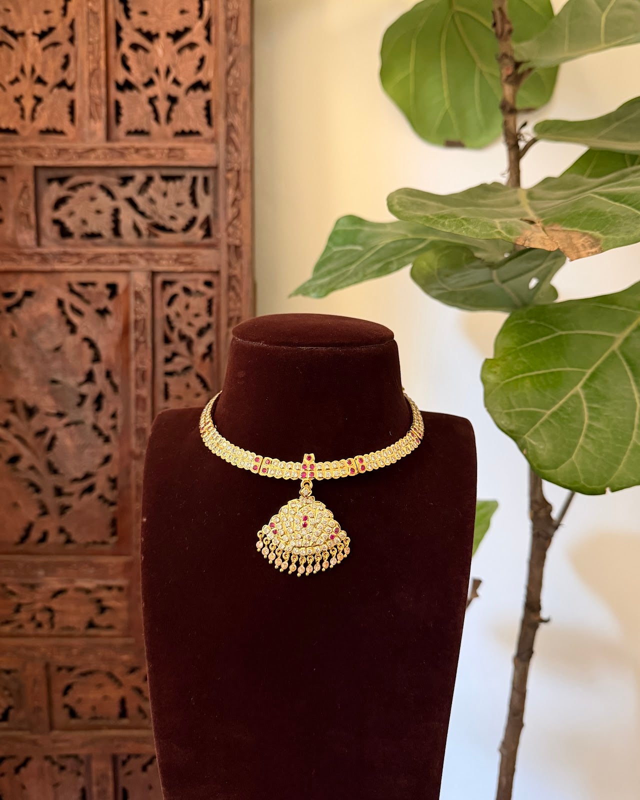Vintage Attigai Necklace | Ruby & White | Handmade Gold Tone | NC836