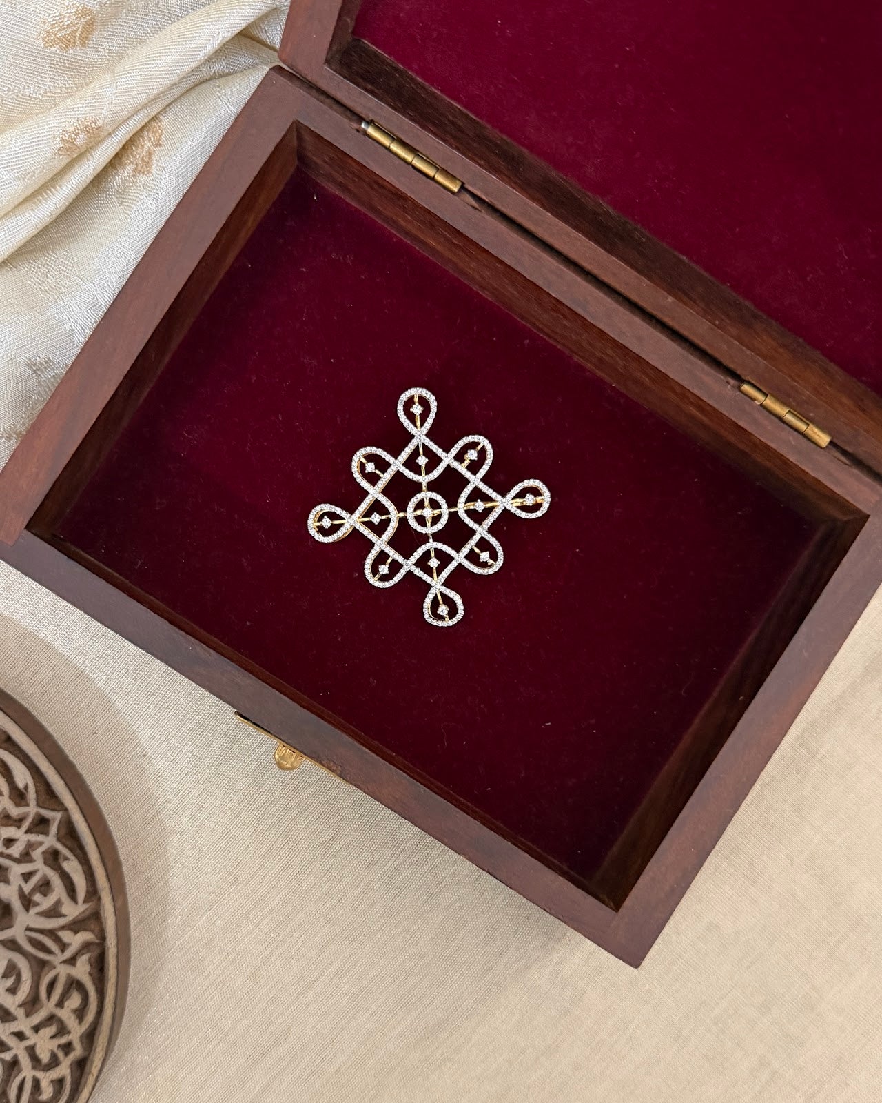 Kolam & Muggu Pendant Set HA360