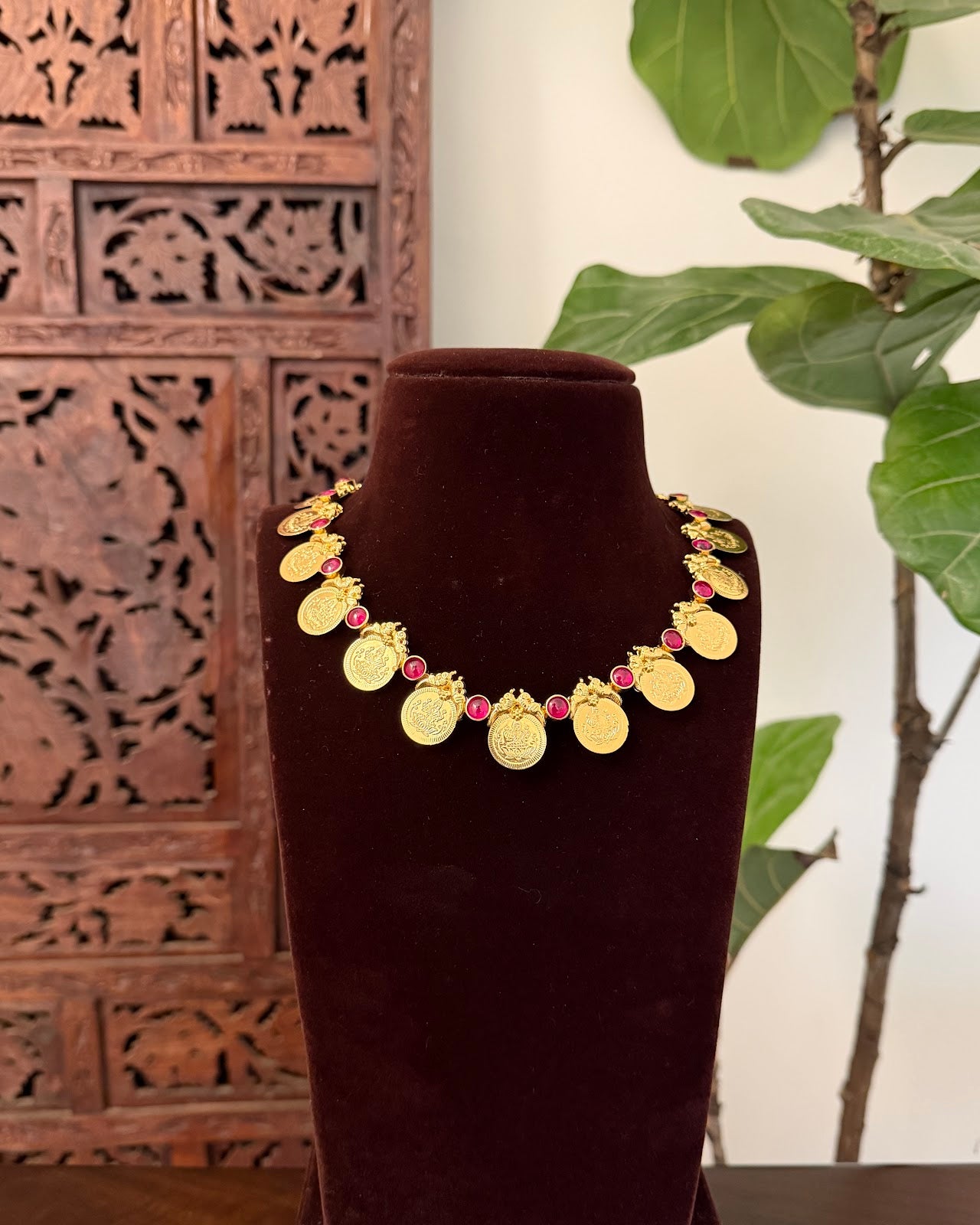 Kaasu Real Kemp Peacock Necklace | Handmade Gold Tone | NC808