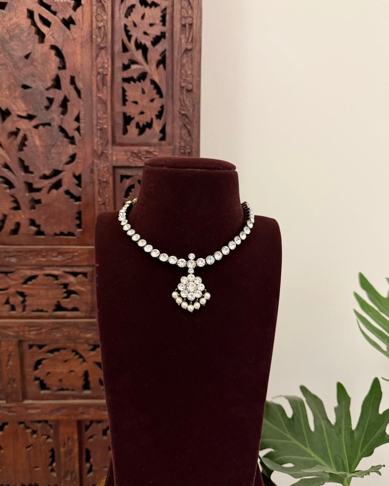 Antique Vintage Impon Necklace White NC693
