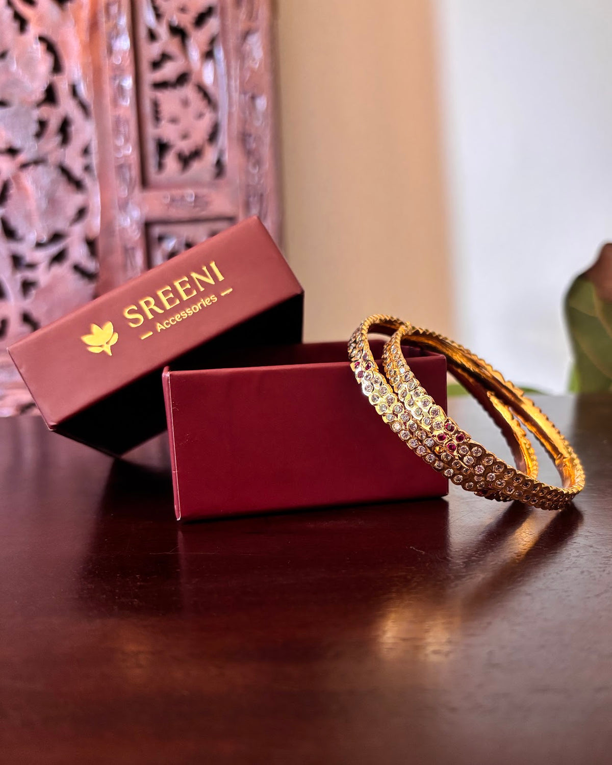 Traditional Ruby & White Jadau Kundan Bangle