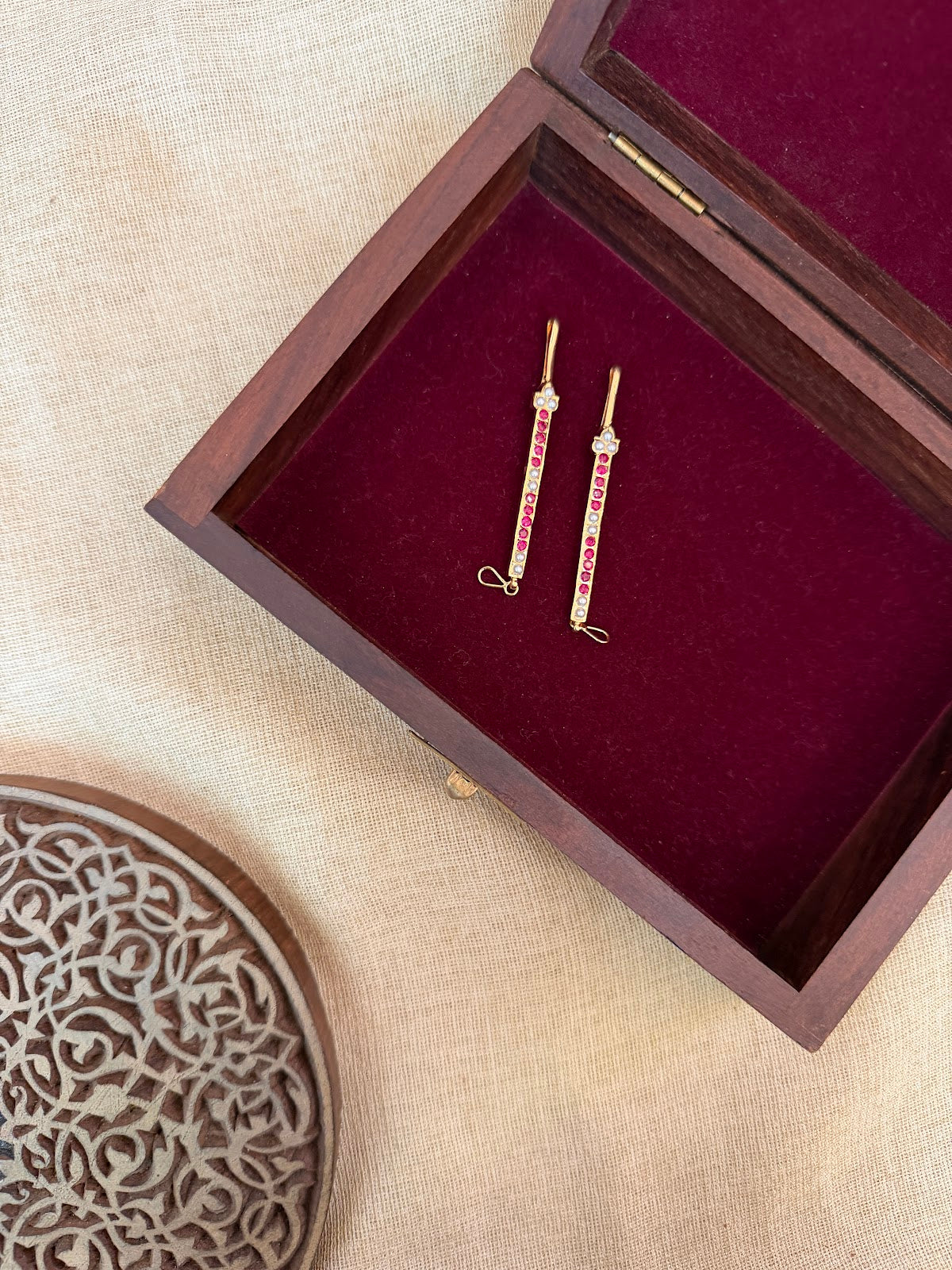 Vintage Floral Impon Straight Ear Chain - Ruby and White | Handmade Gold Tone | EC245