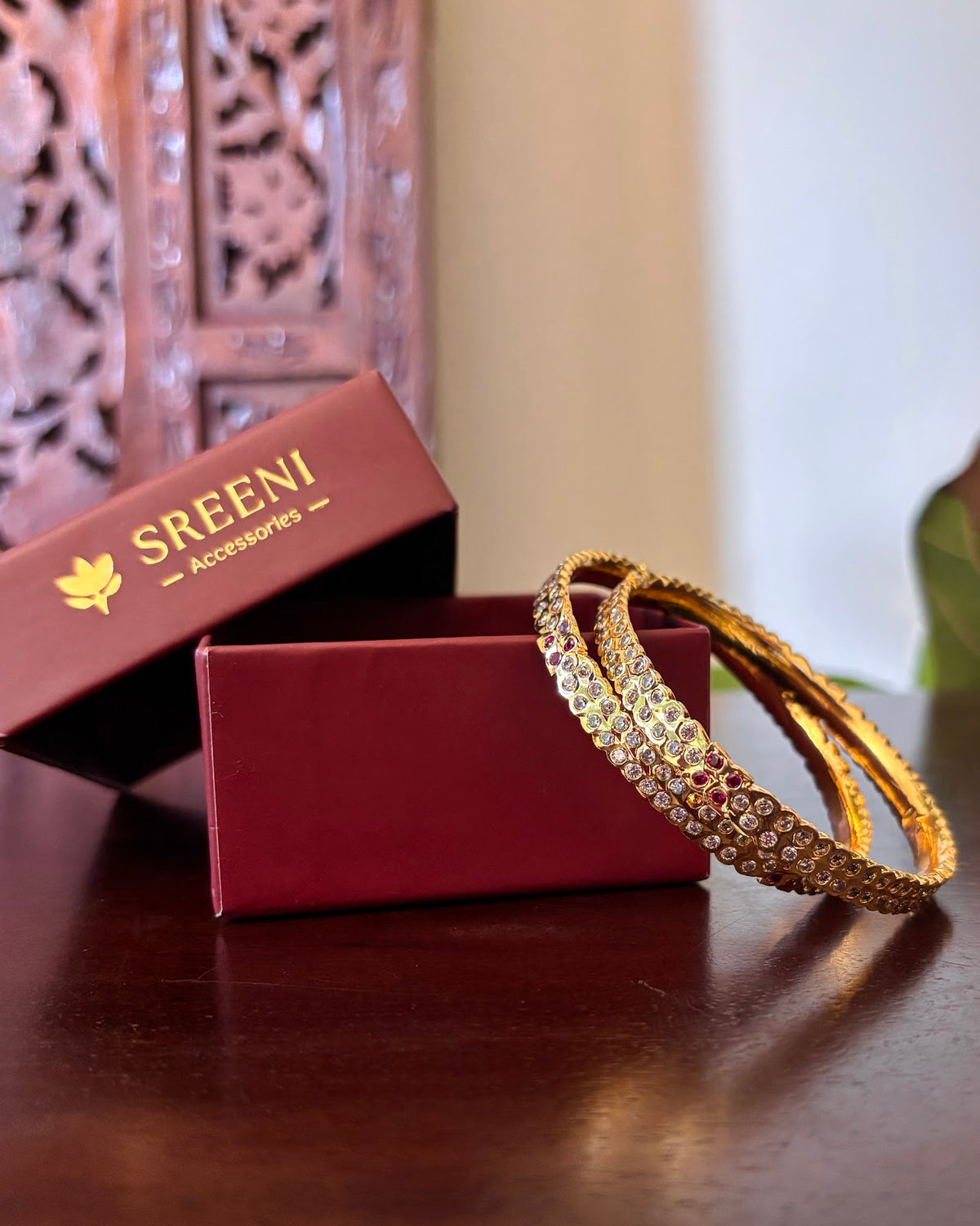 Traditional Ruby & White Jadau Kundan Bangle
