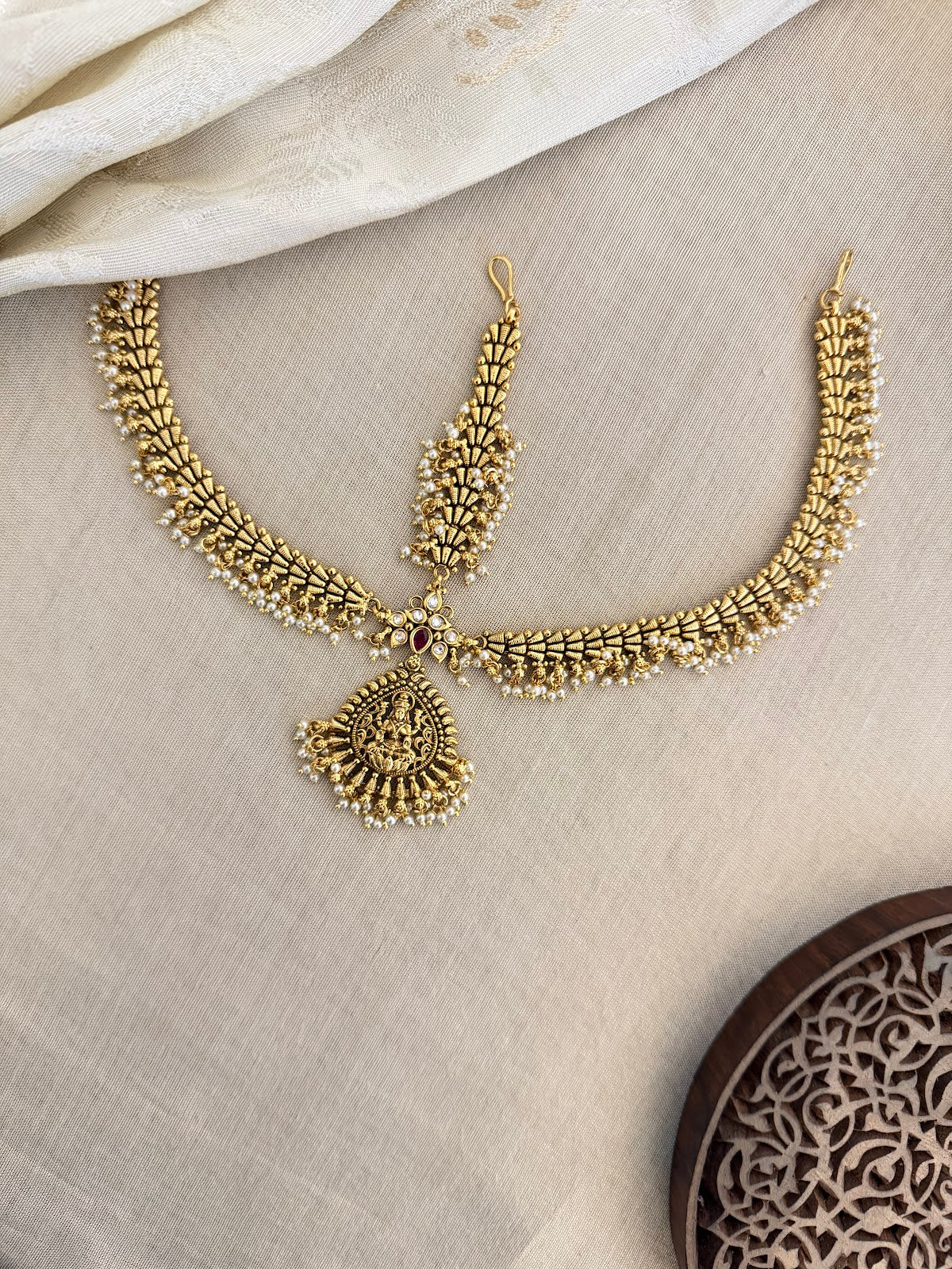 Antique Lakshmi Mathapatti With Pearl | MT335