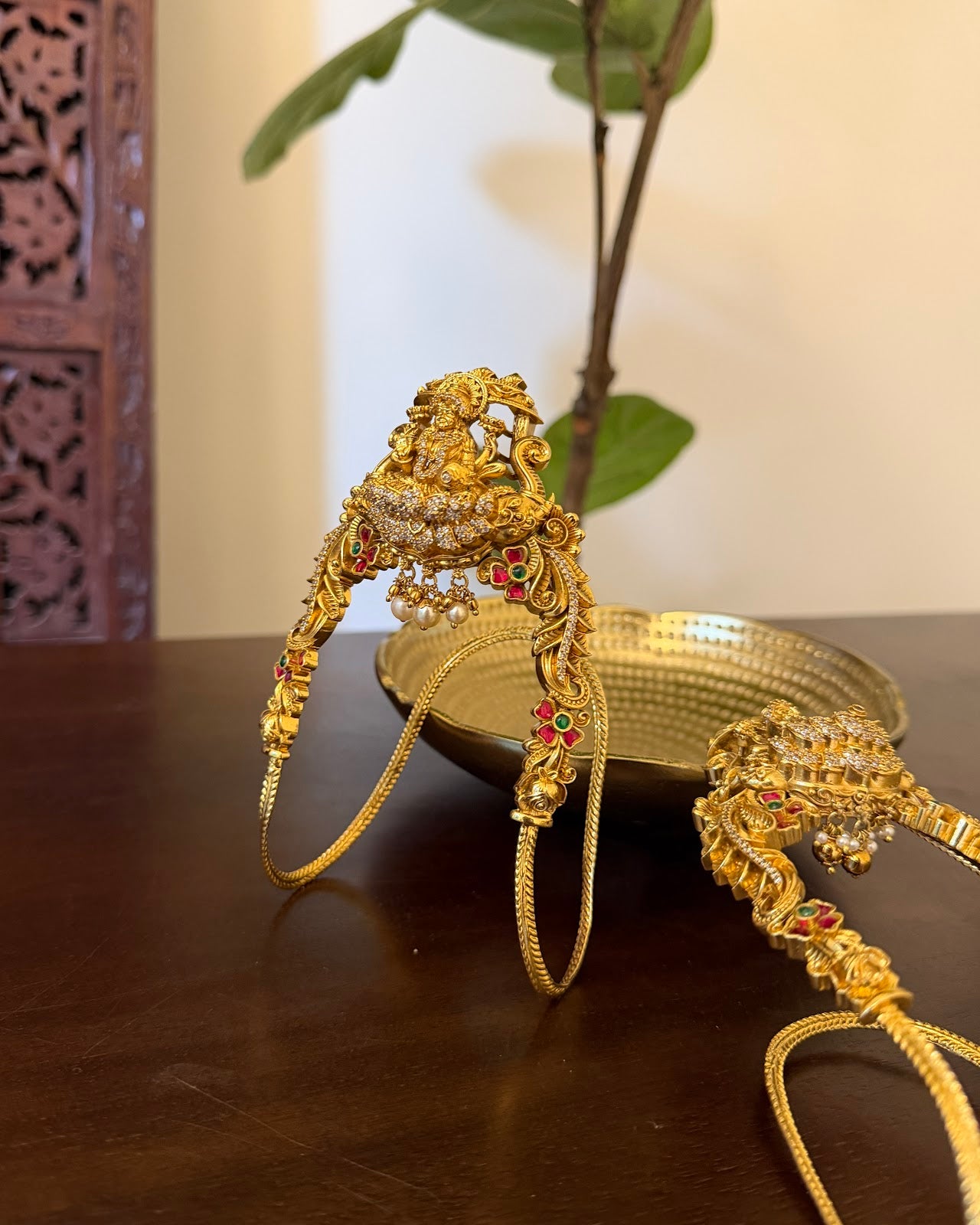 Lakshmi Antique Jadau Vanki Armlets – Adjustable Fit | AR014