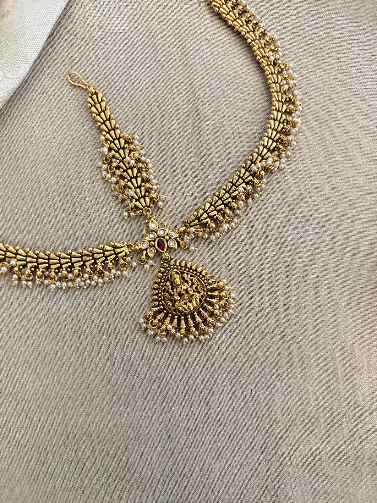 Antique Lakshmi Mathapatti With Pearl | MT335