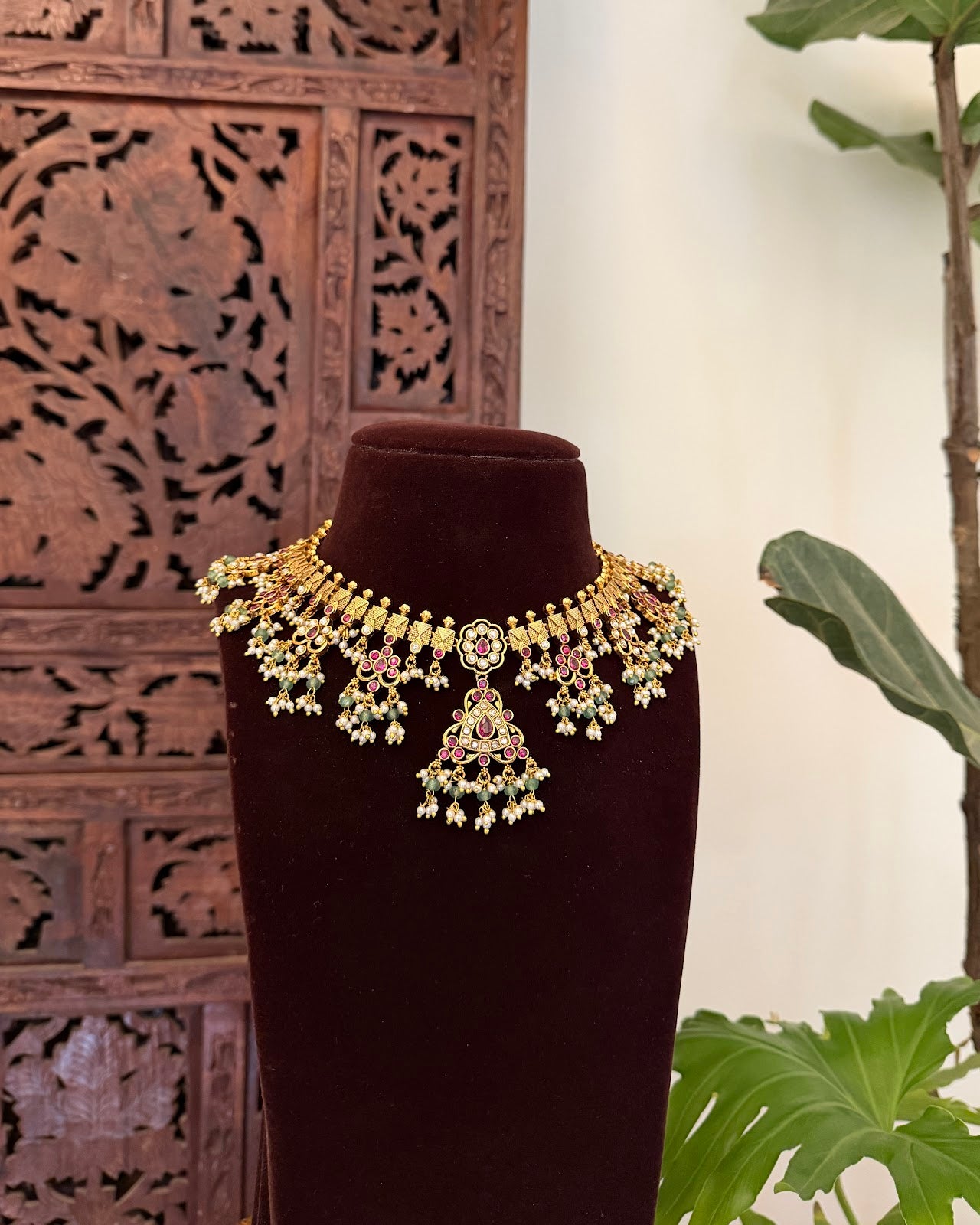 Jadau Kundan Floral Necklace with Earrings NC706