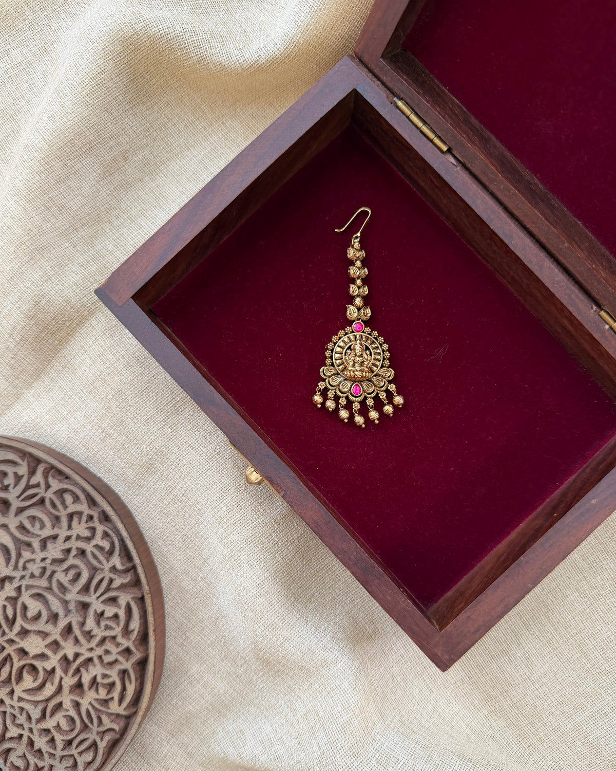 Antique Lakshmi Motif Maang Tikka | Handmade Antique Gold Plated | MT378