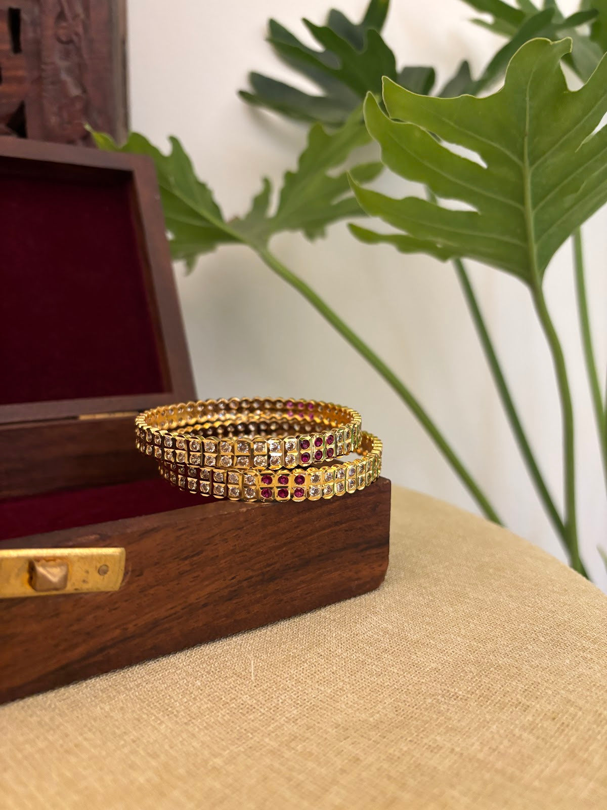 Traditional Ruby White Jadau Kundan Bangle BA94