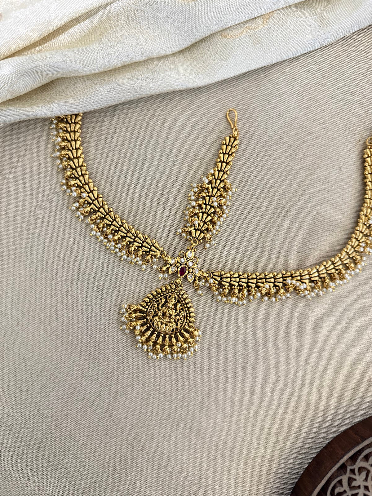 Antique Lakshmi Mathapatti With Pearl | MT335
