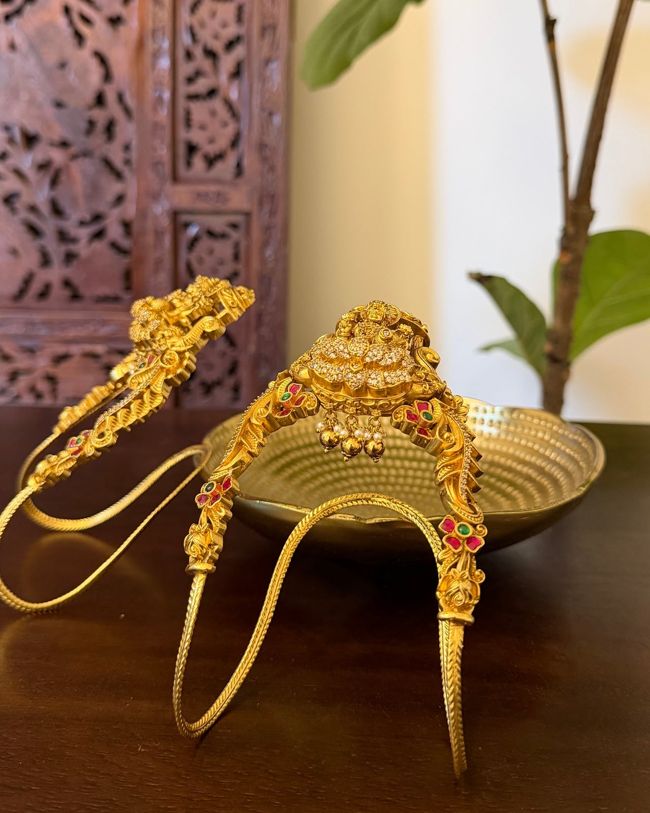 Lakshmi Antique Jadau Vanki Armlets – Adjustable Fit | AR014