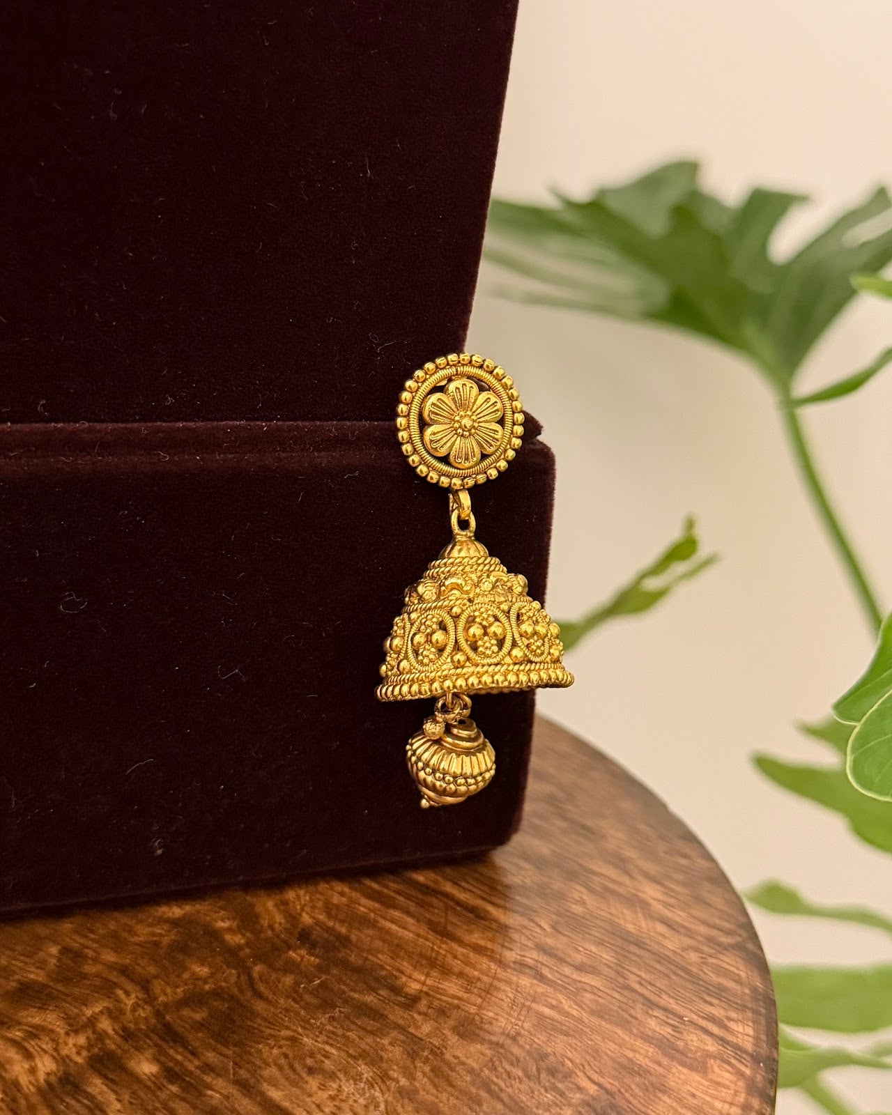 Classic Antique Gold Matte Bridal Necklace Set NC710