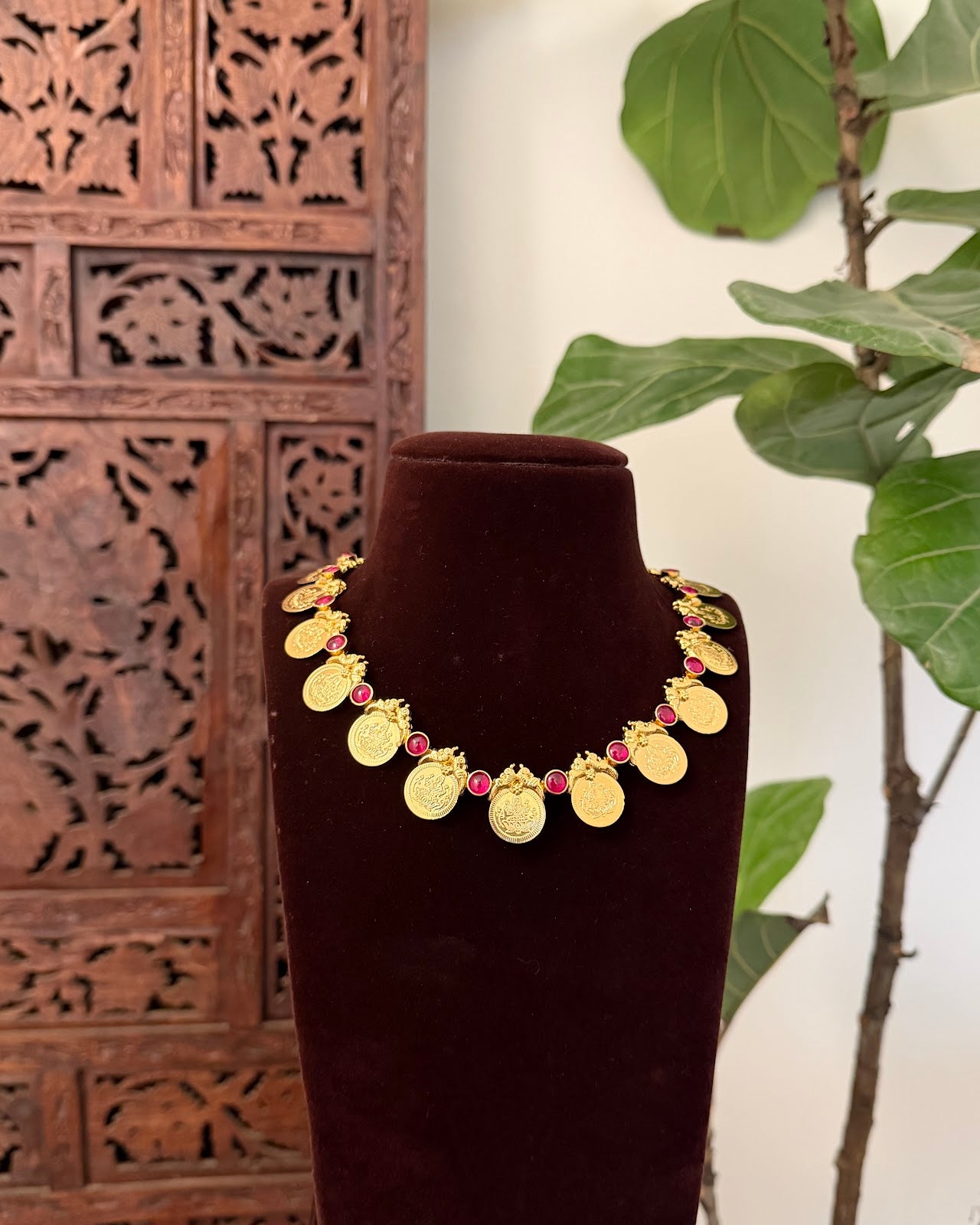 Kaasu Real Kemp Peacock Necklace | Handmade Gold Tone | NC808