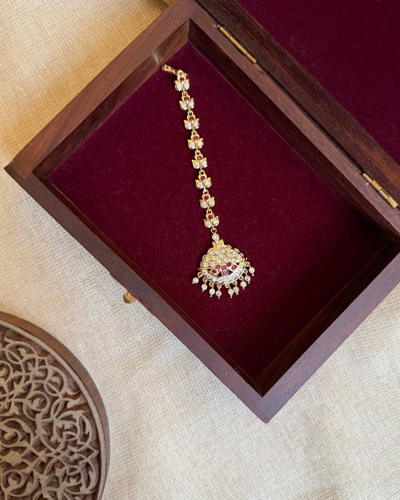 Vintage Impon Floral Maang Tikka | White & Ruby | MT349