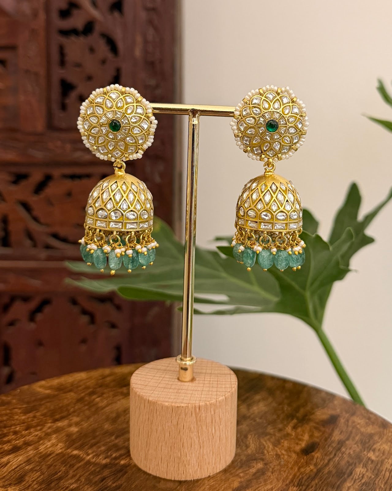 White Floral Jadau Kundan Jhumkas ER380
