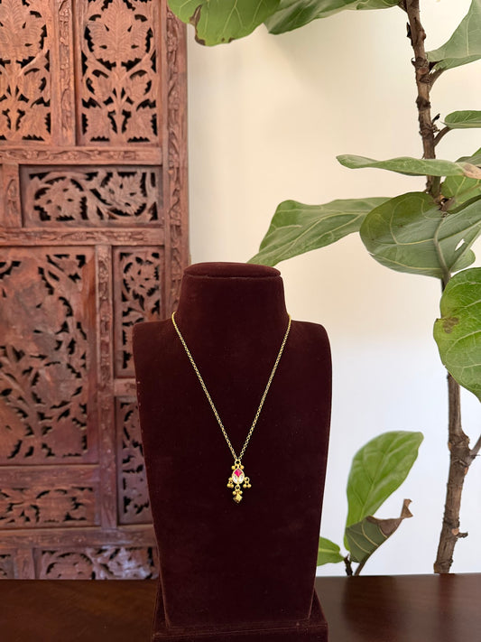 Minimal Kundan Necklace with Ruby and White Pendant | Handmade Gold Plated | NC851
