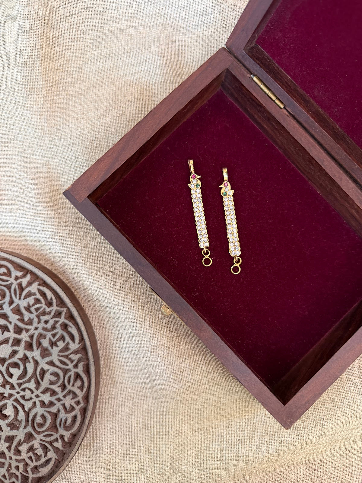 Vintage Impon Straight Ear Chain | Handmade Gold Tone | EC244