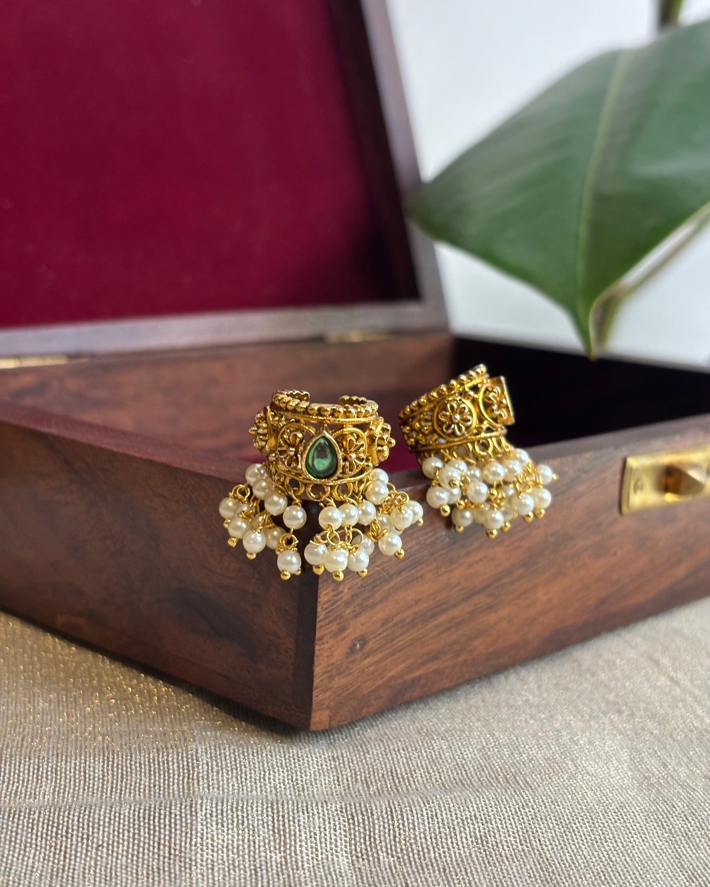 Antique Bugadi Set – Middle Cuffs| ER201