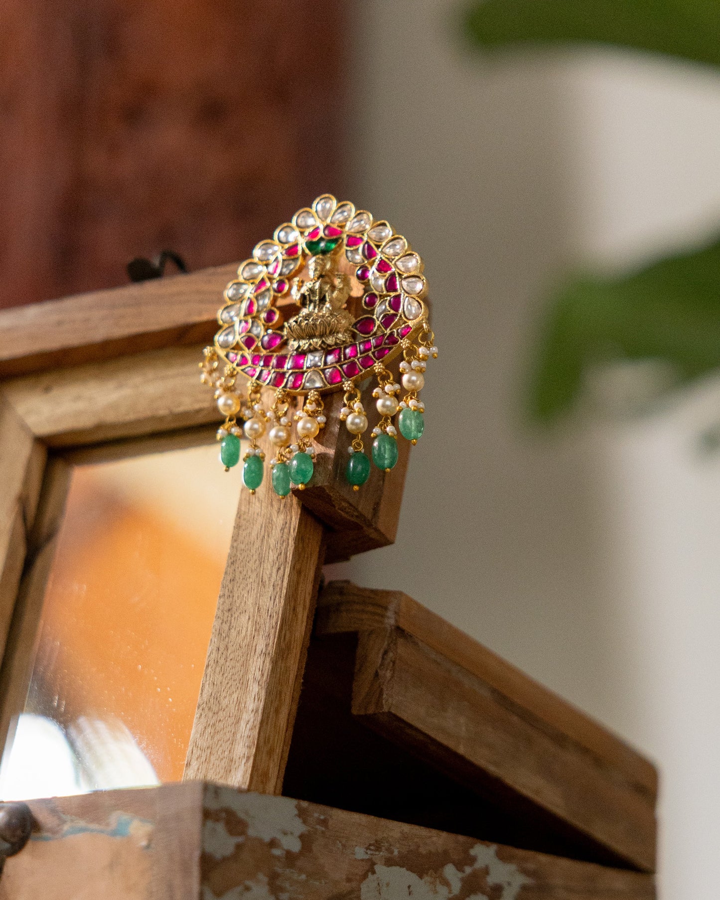 Antique Jadau Kundan Lakshmi Pendant | HA310