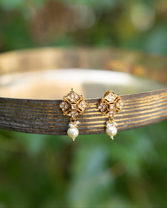 Statement Floral Stud Earrings | White | ER371