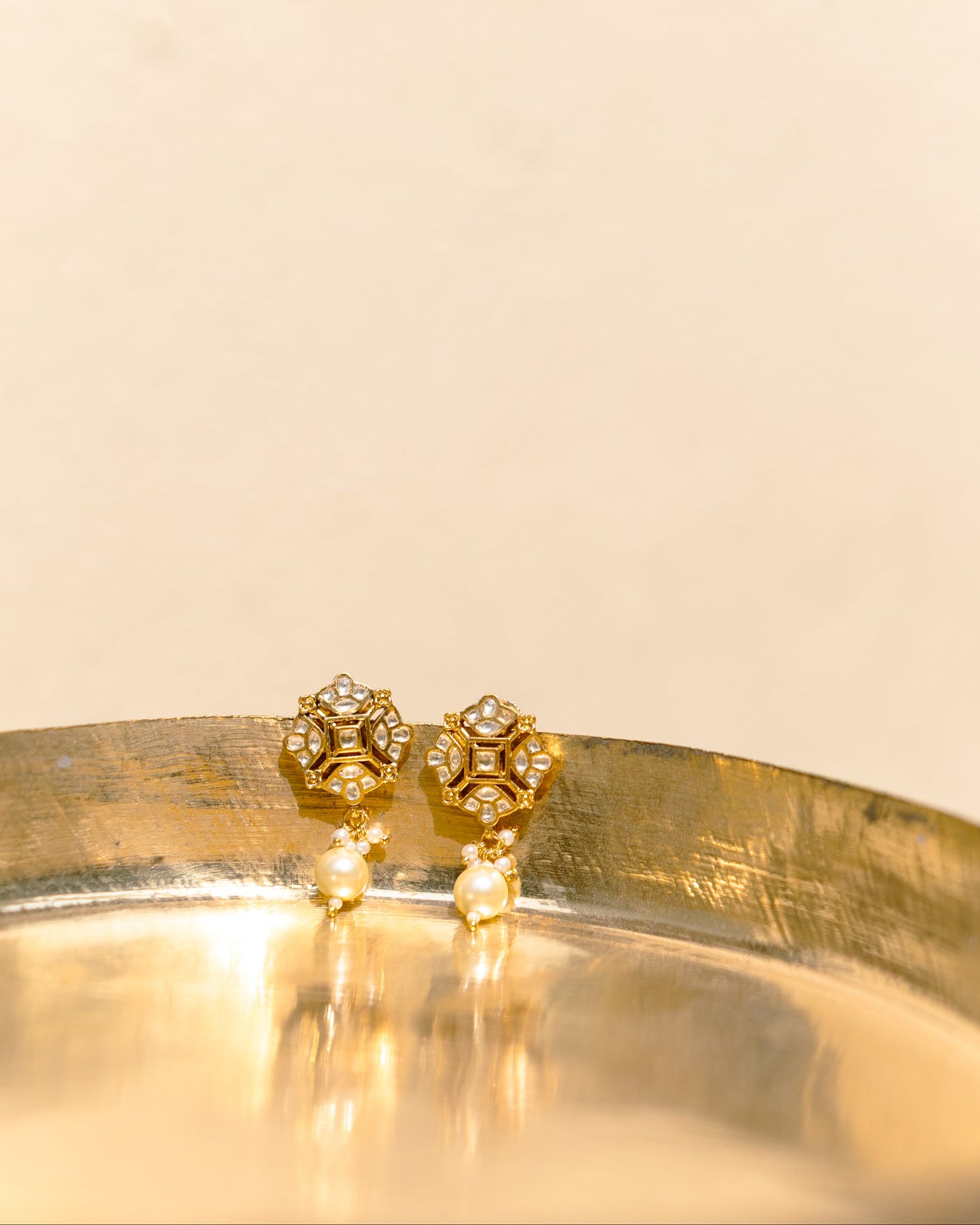 Statement Floral Stud Earrings | White | ER371
