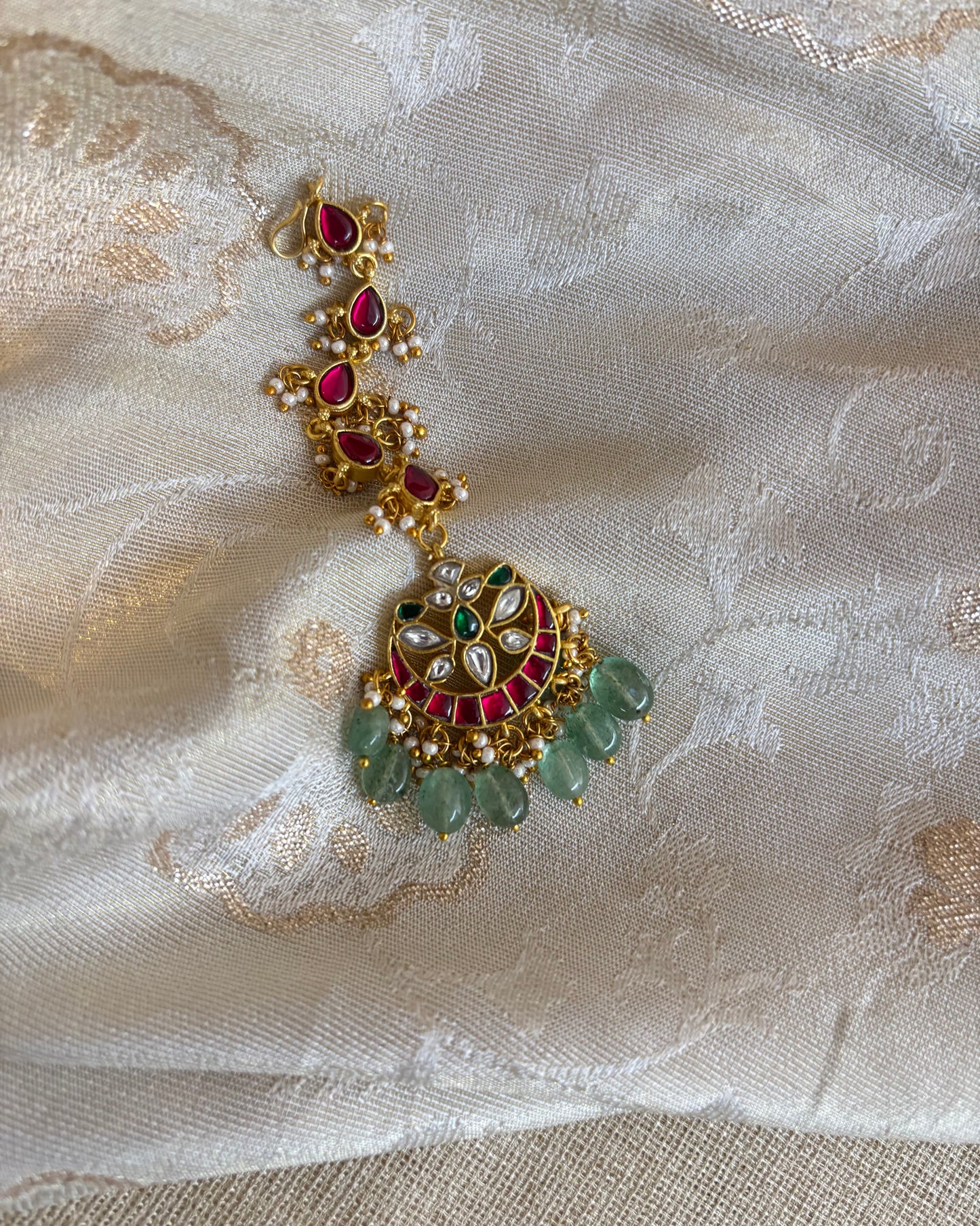 Jadau Kundan Floral Maang Tikka  – Gold-Plated Bridal Hair Jewellery | MT137