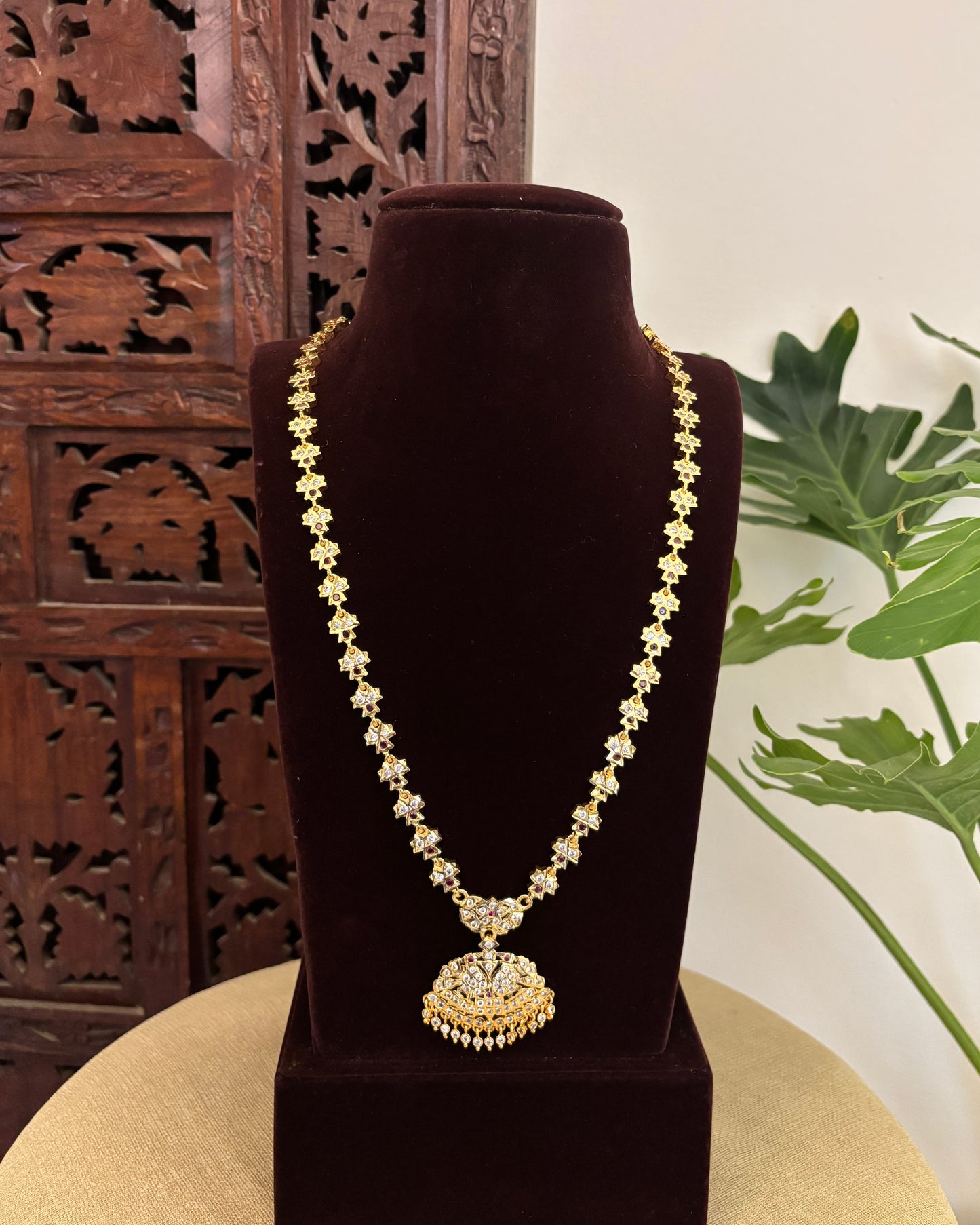 Vintage Impon Necklace  –  Ruby and White | NC681