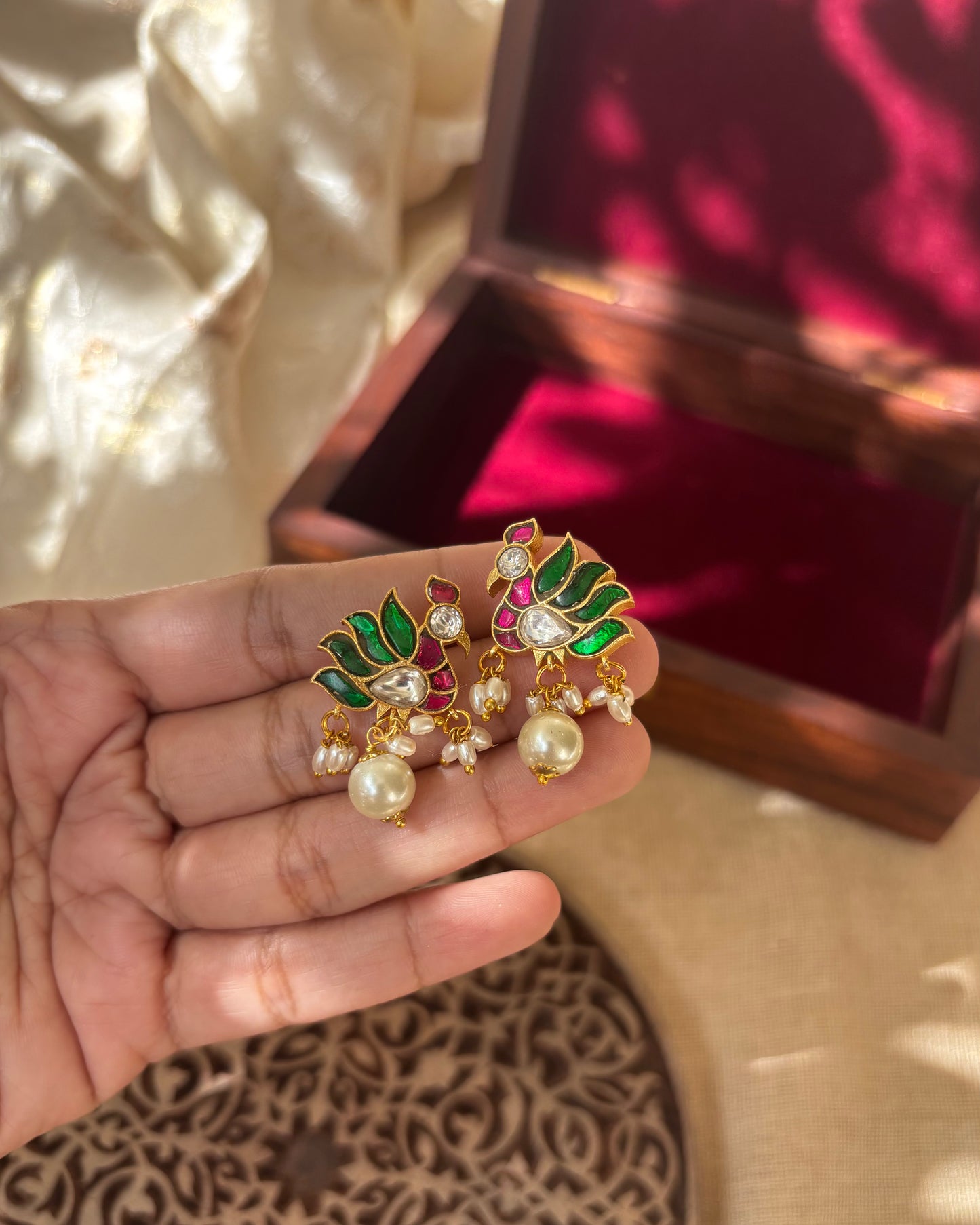 Peacock Glory: Multicolor Jadau Kundan Stud Earrings | ER044