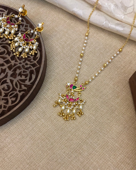 Minimal Pearl Necklace with Pachi Kundan Pendant & Matching Earrings | NC143