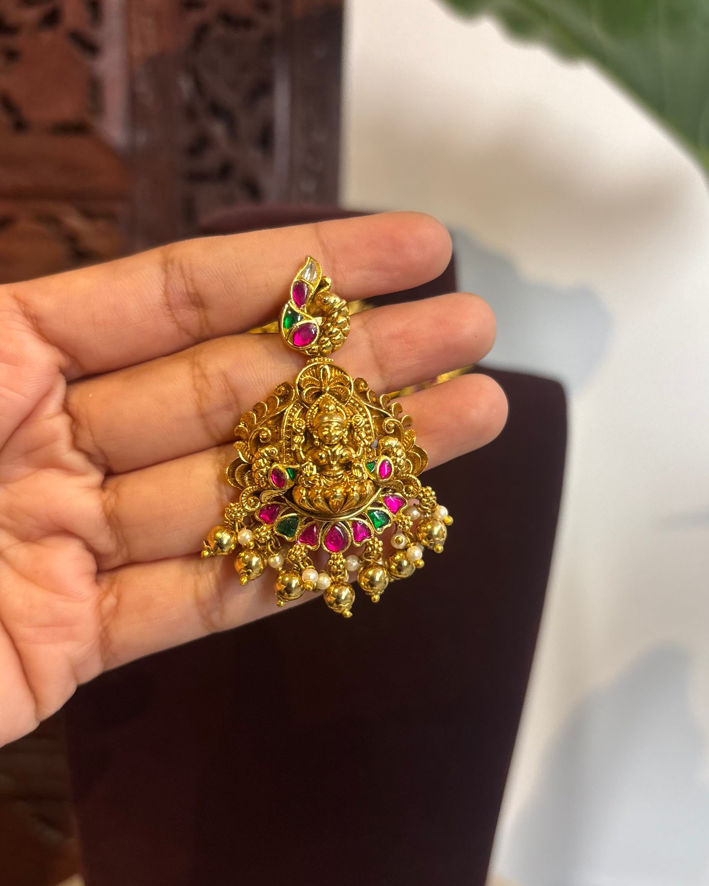 Antique Gold Lakshmi Necklace Set – Jadau Detailing with Pearl Drops | NC320