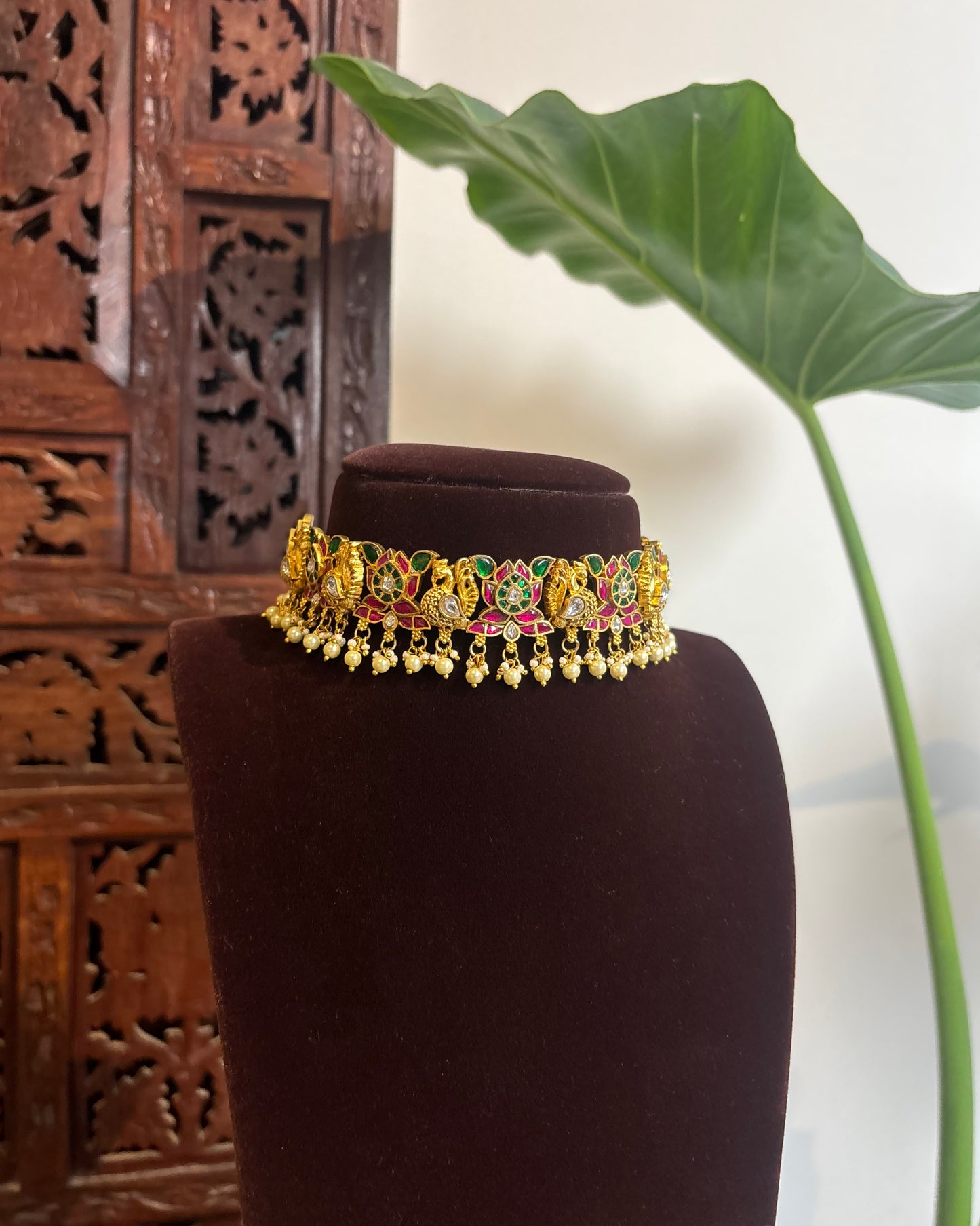 The Royal Peacock Edit: Jadau Kundan Matte Finish Choker | NC243