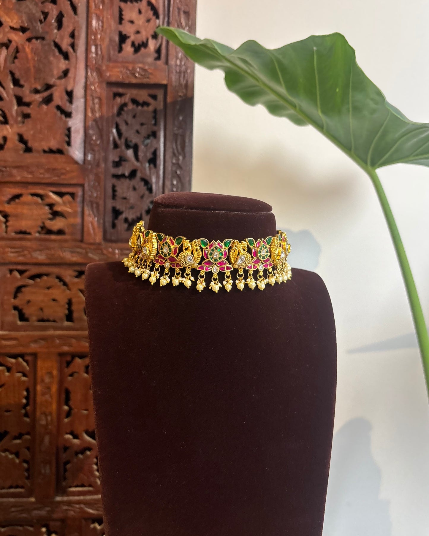 The Royal Peacock Edit: Jadau Kundan Matte Finish Choker | NC243