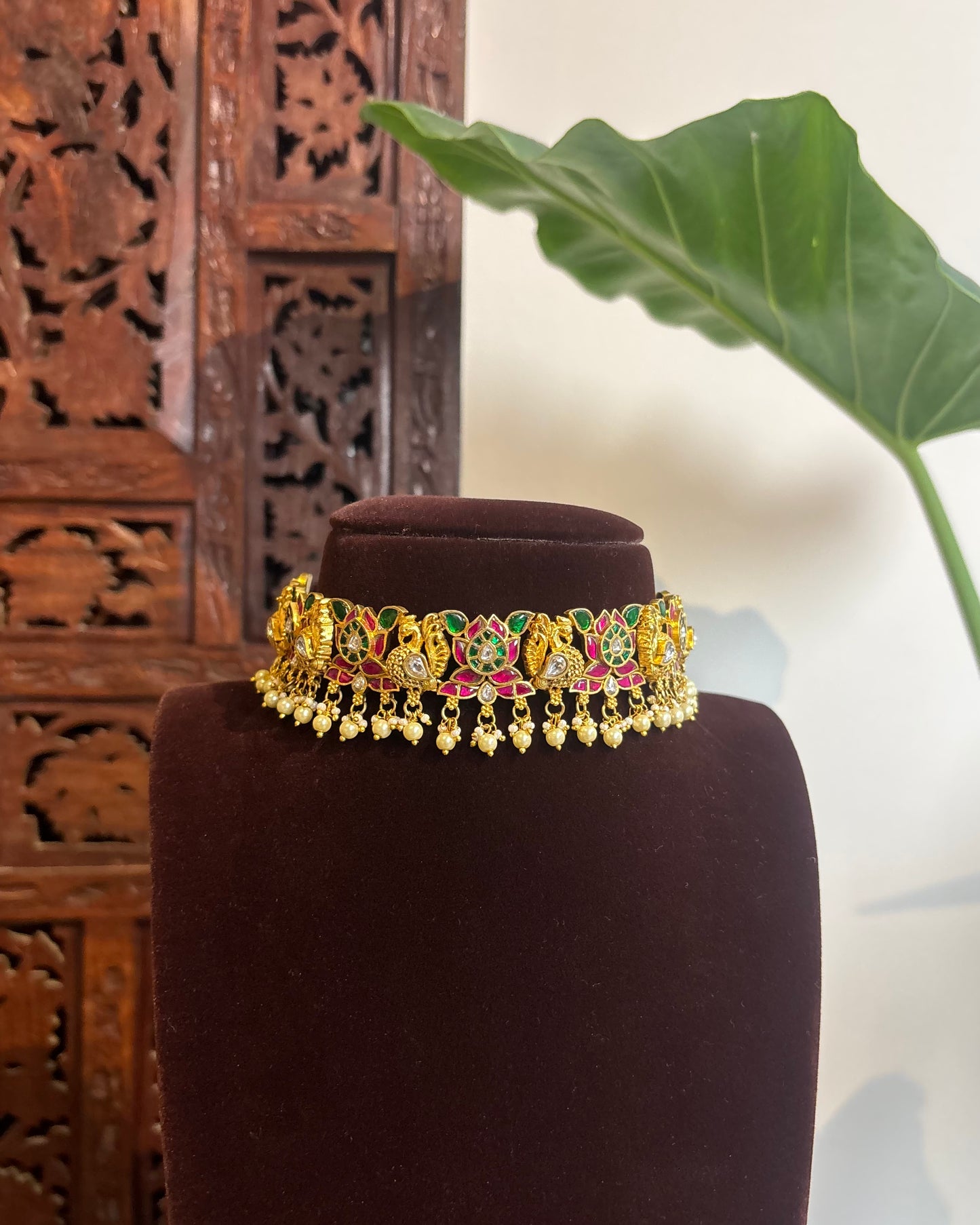 The Royal Peacock Edit: Jadau Kundan Matte Finish Choker | NC243
