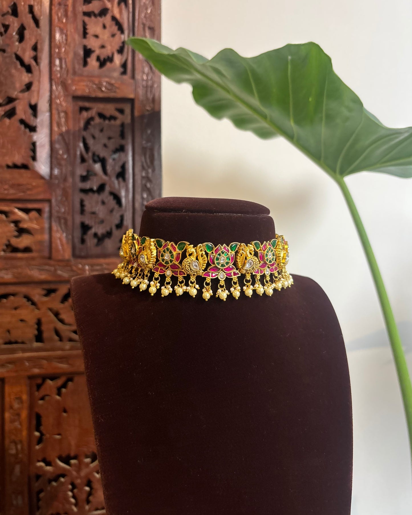 The Royal Peacock Edit: Jadau Kundan Matte Finish Choker | NC243