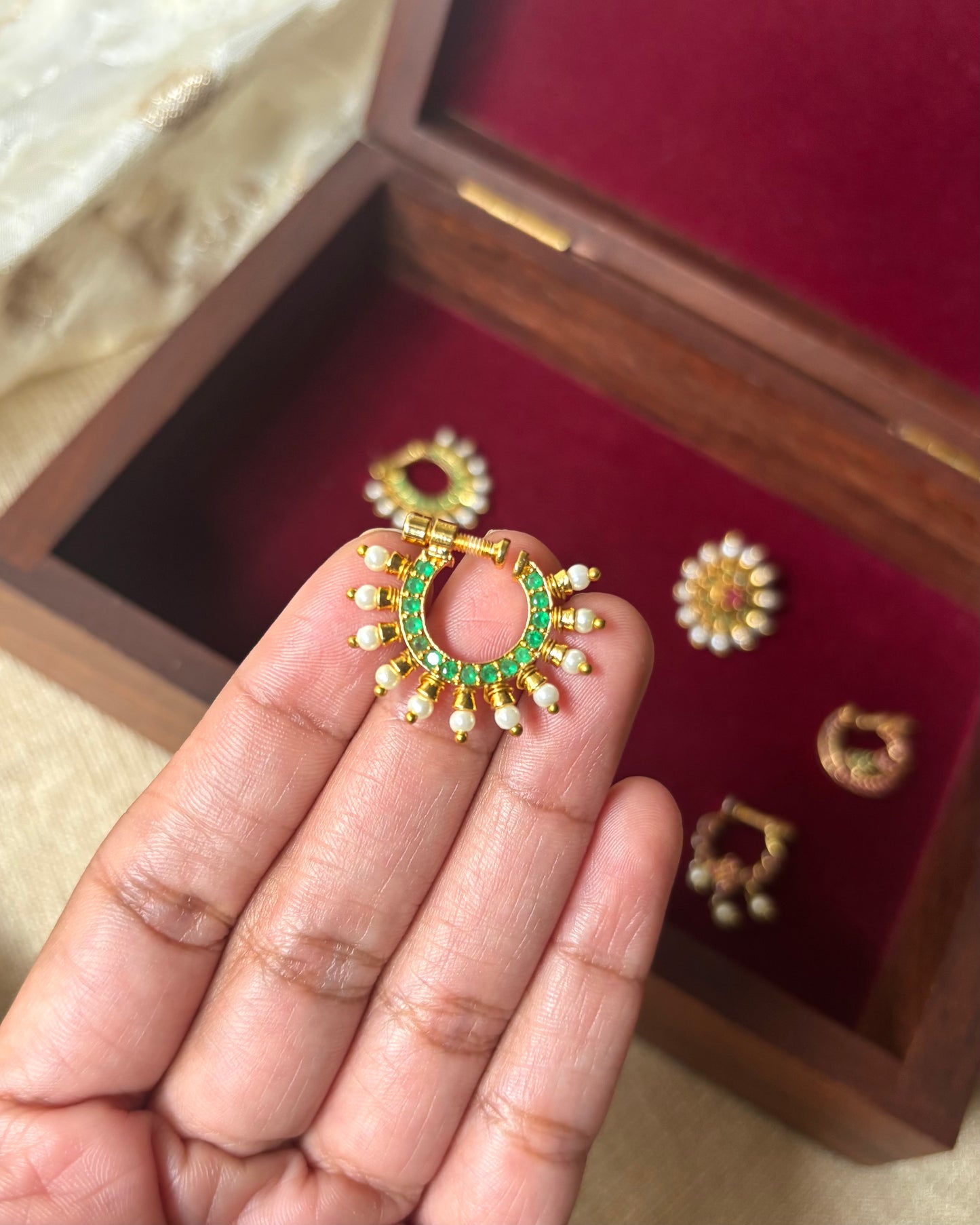 Green Floral Nosepin | NP057