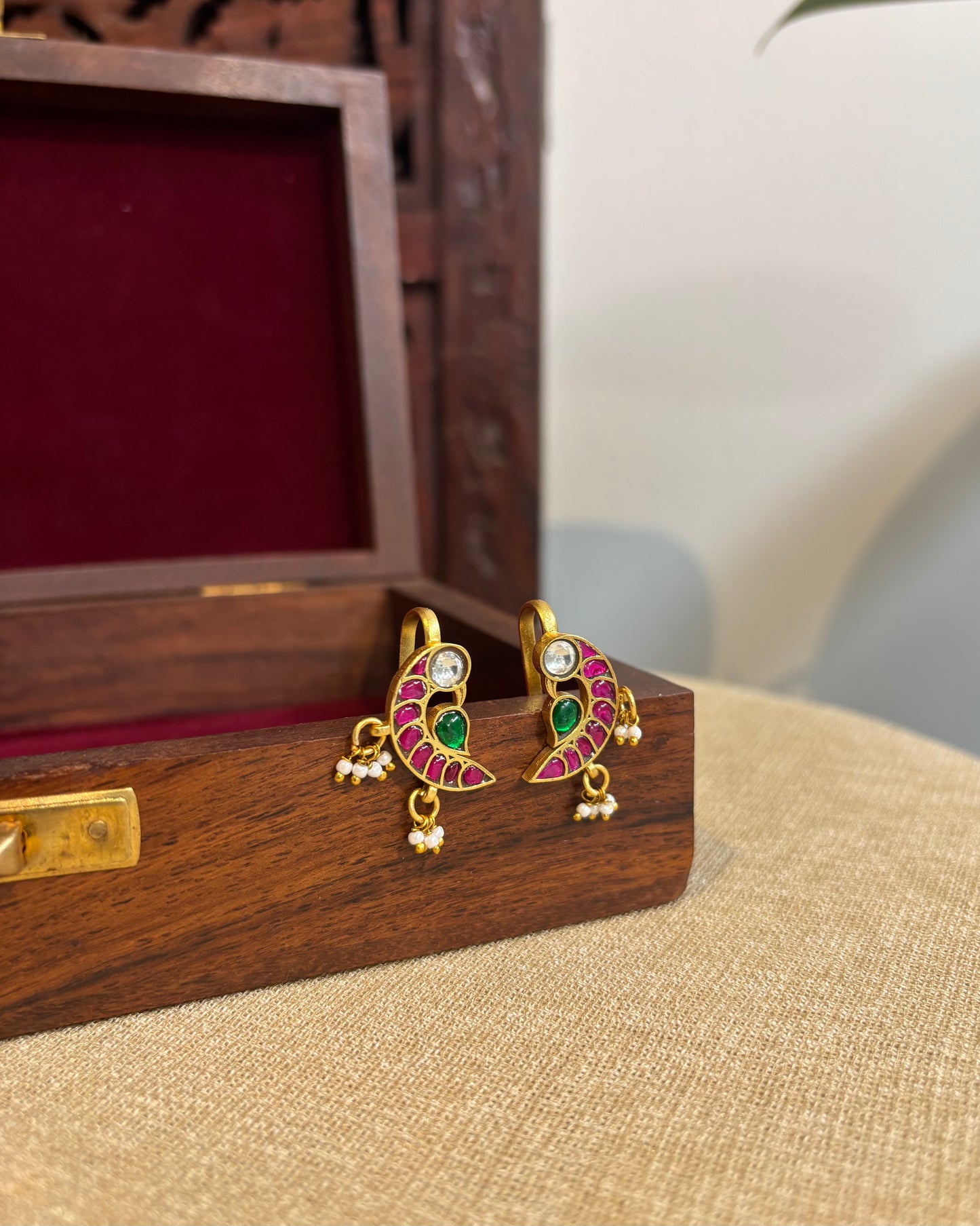 Multicolor Peacock Gold-Finish Jadau Bugadi | ER255