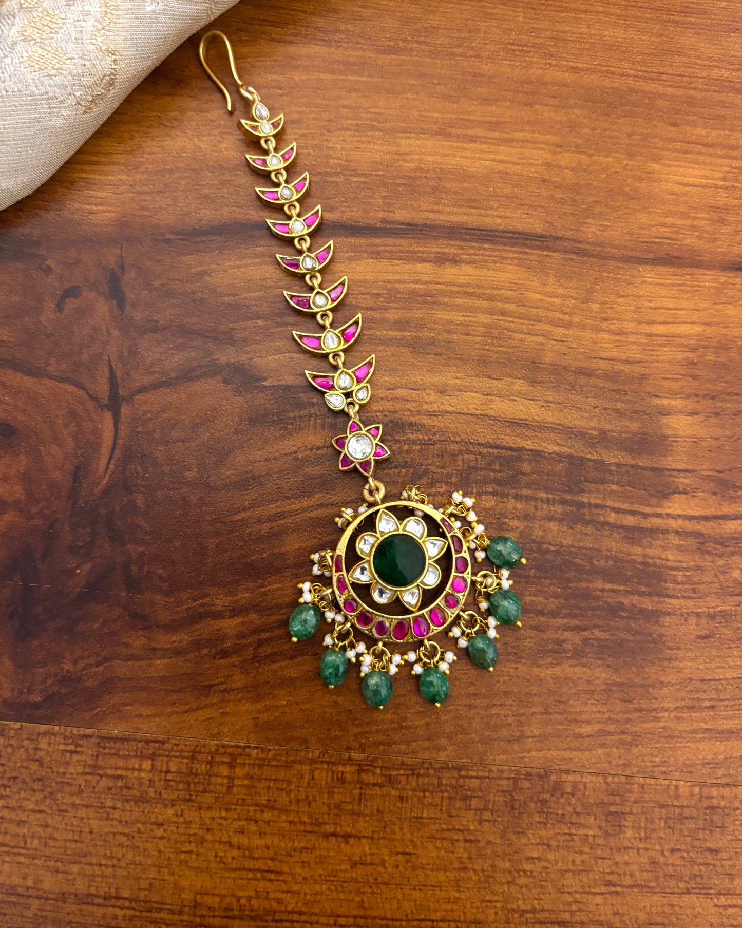 Gold Plated Jadau Kundan Maang Tikka with Floral Pendant and Chand Chain | MT115